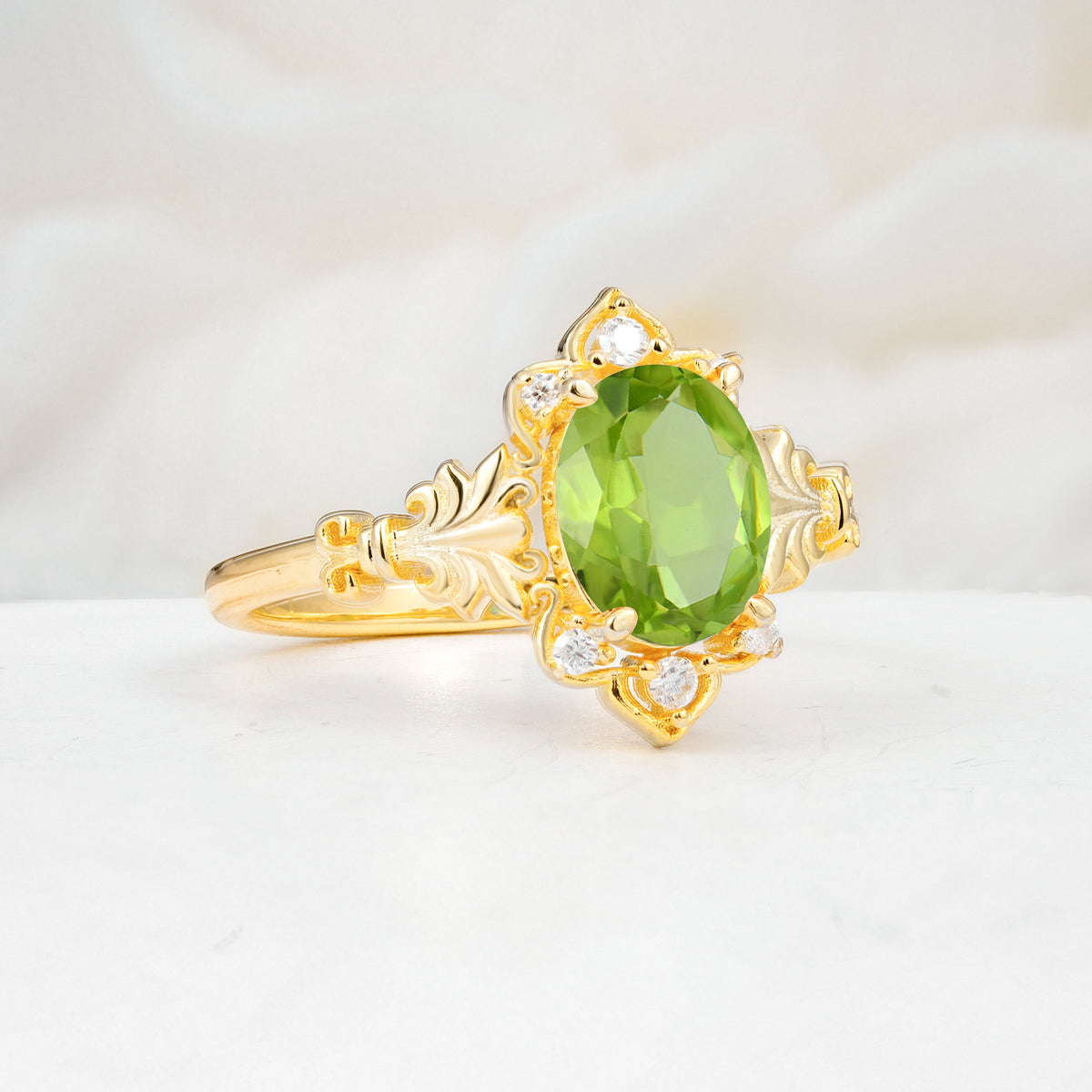 SR17618 Peridot Ring - White-Gold
