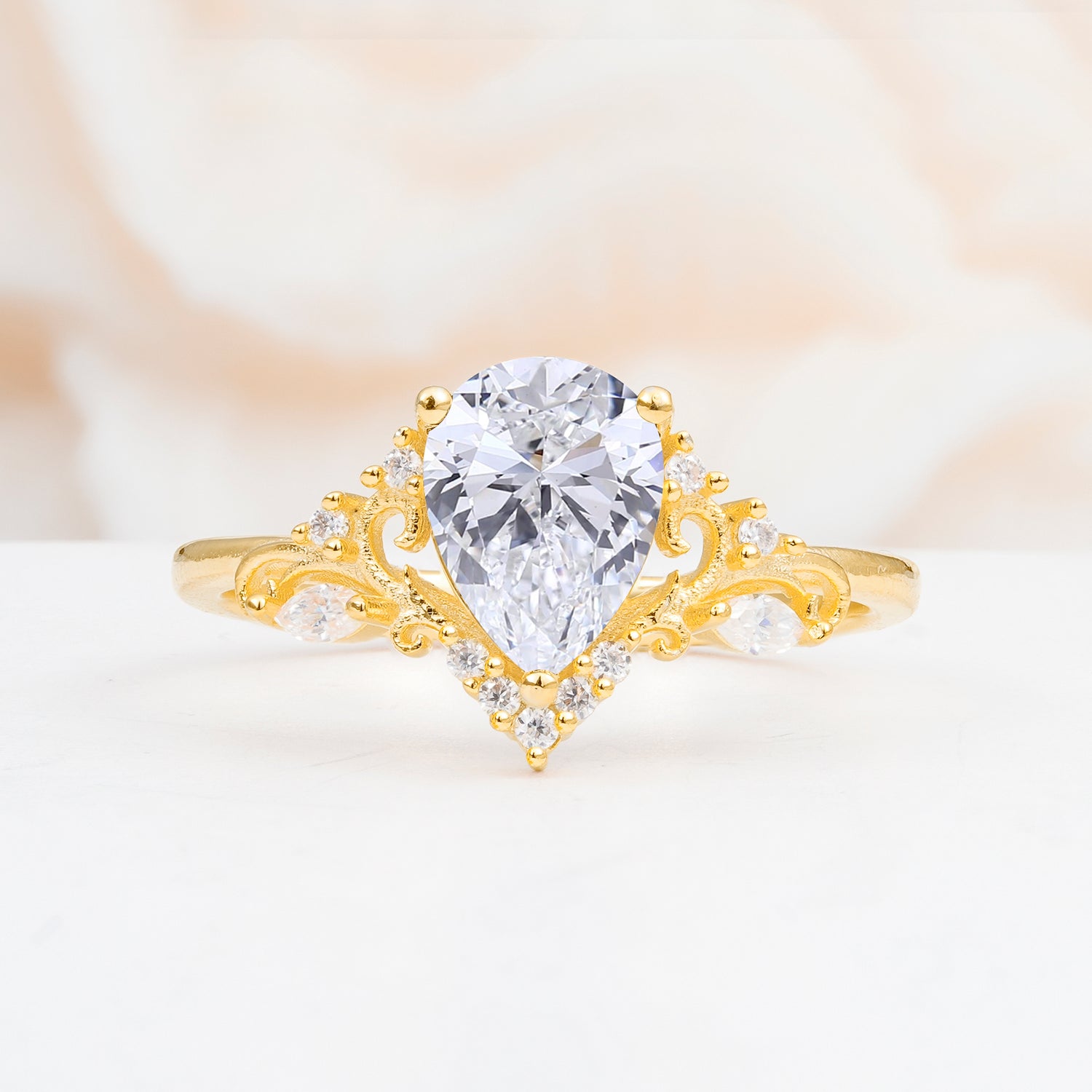 SR17625 Lab Diamond Ring - Yellow-Gold