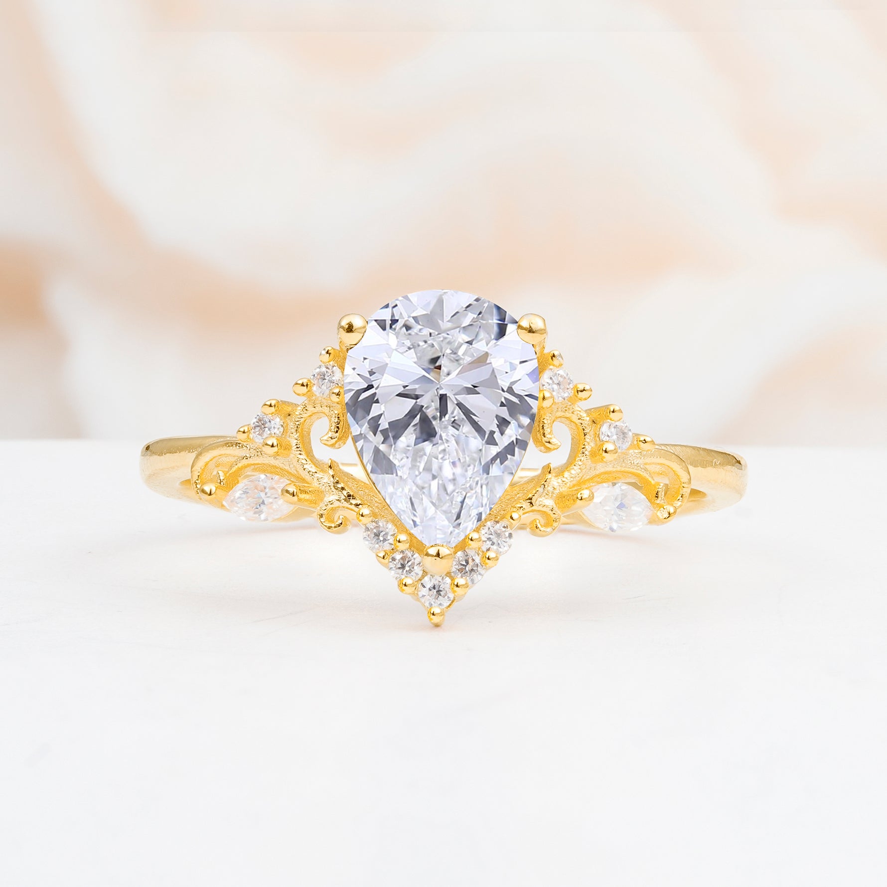 SR17625 Lab Diamond Ring - Yellow-Gold