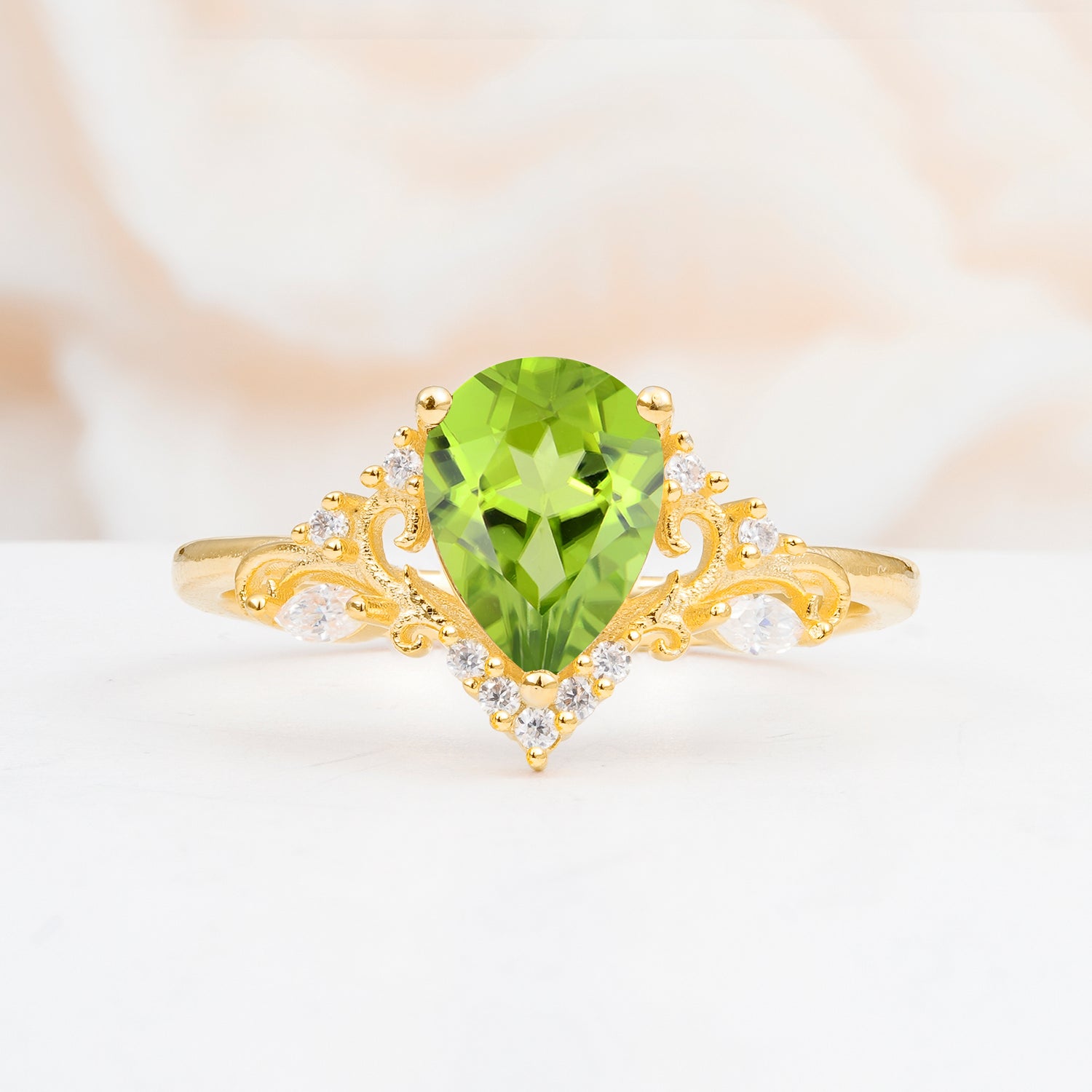 SR17625 Peridot Ring - Yellow-Gold