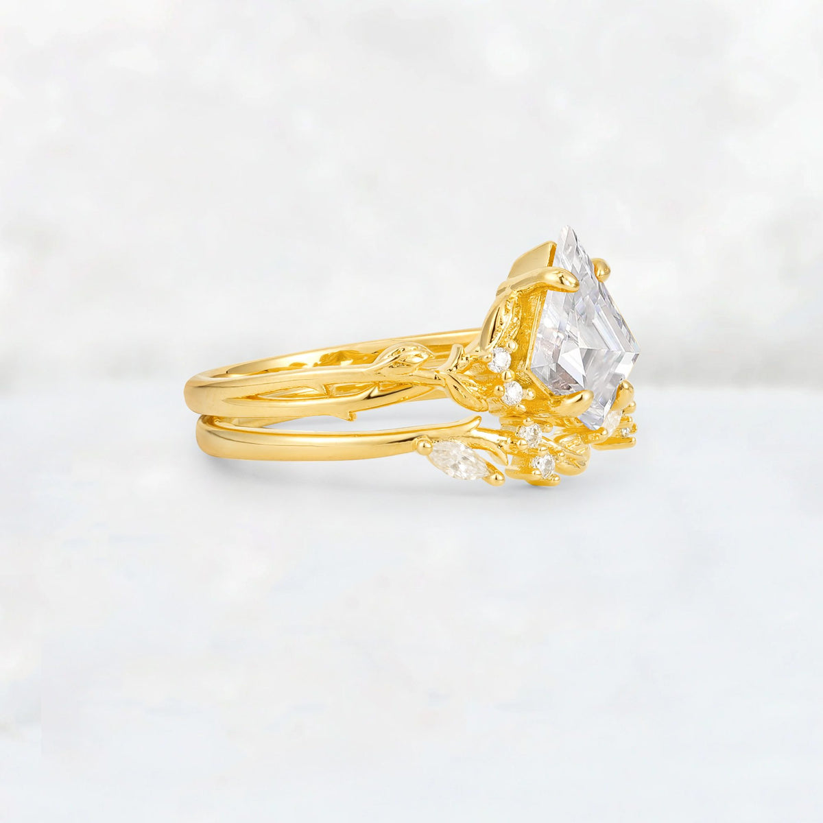 Elongated Kite Cut Moissanite Leaf Vine Marquise Bridal Ring Set - Rose-Gold