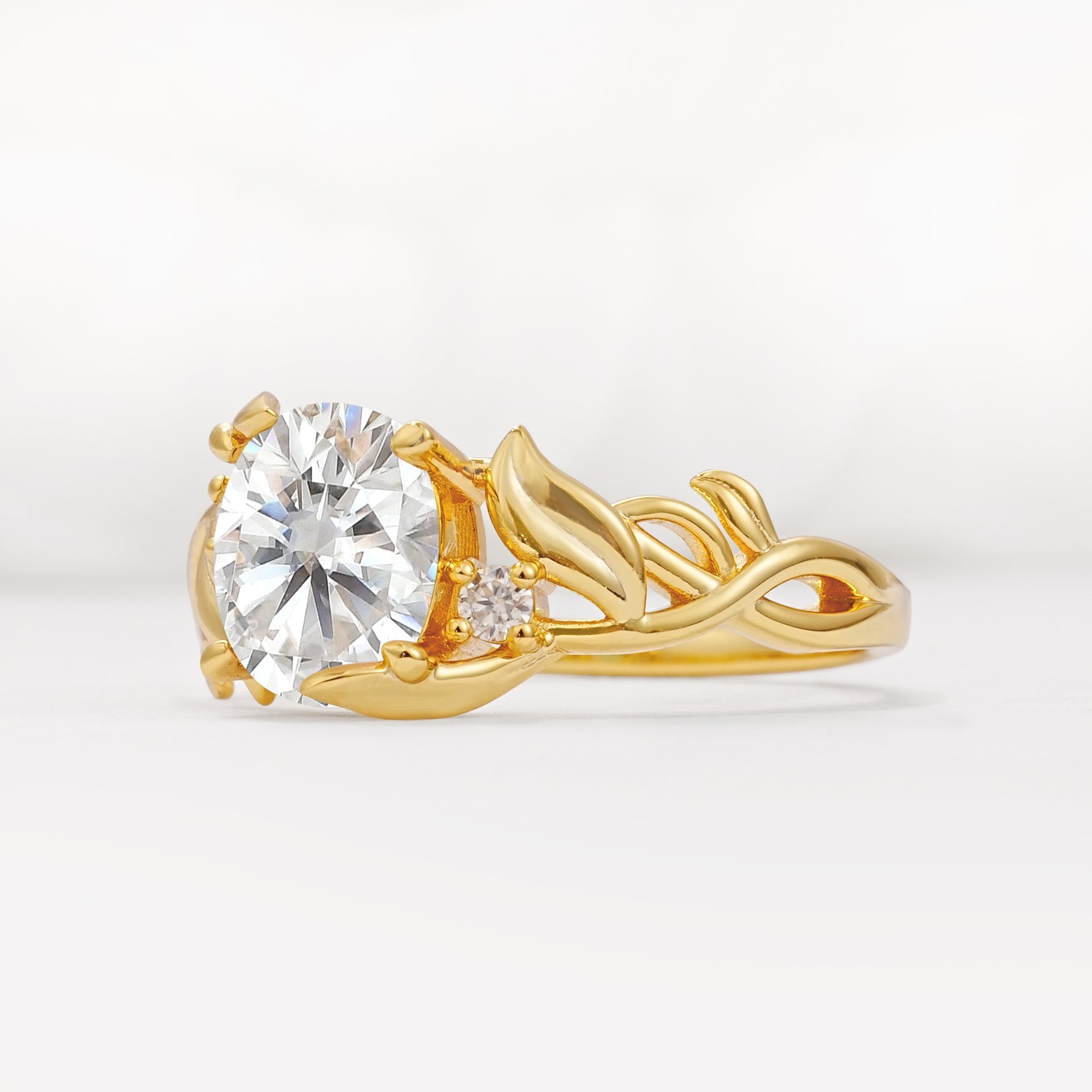 Natural Inspired Oval Cut Leaf Vine Side Stone Moissanite Engagement Ring - Additional view