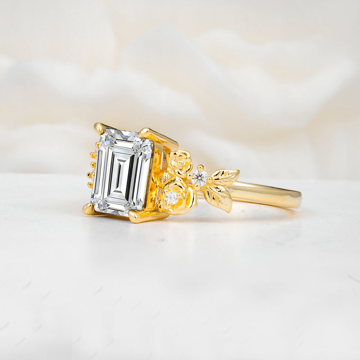 SR17645 Lab Diamond Ring - White-Gold