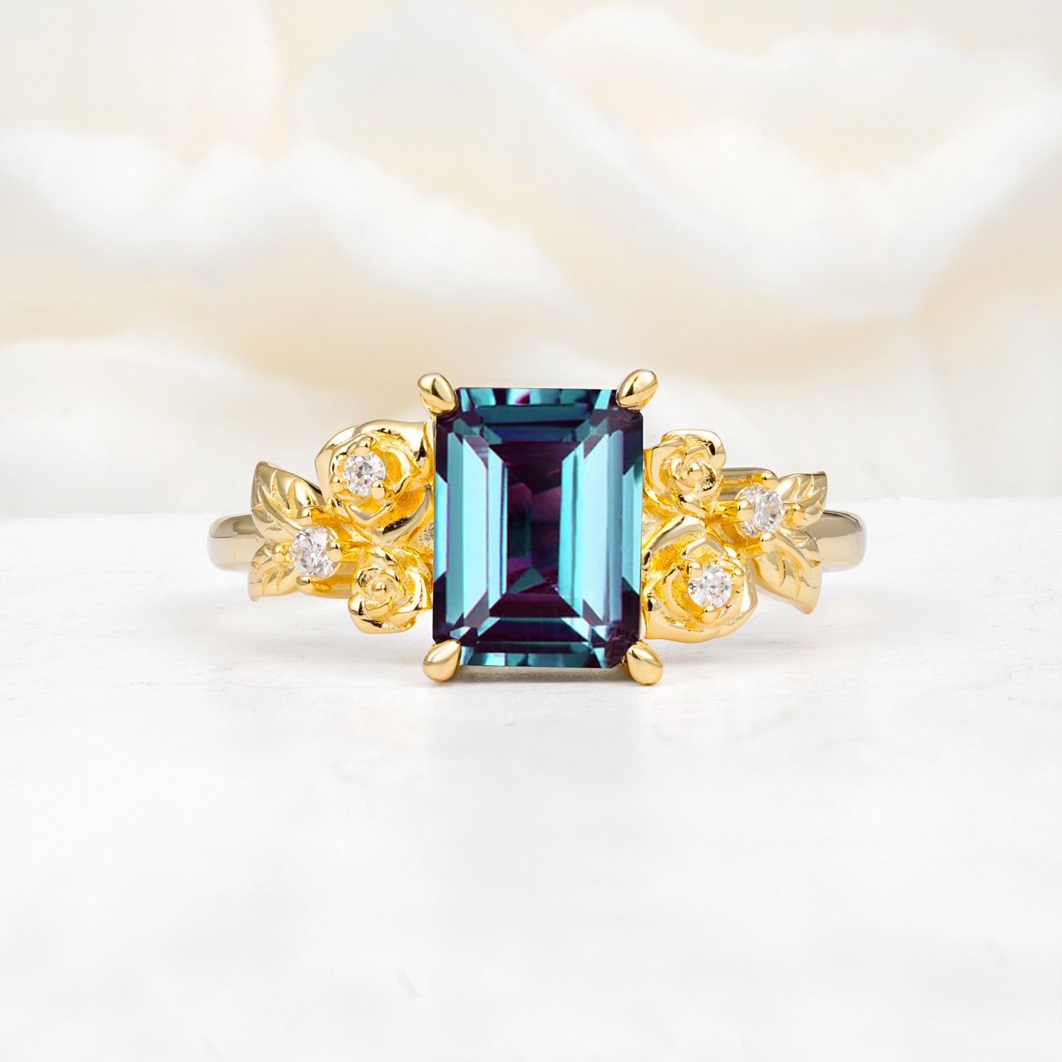 SR17645 Alexandrite Ring - Yellow-Gold