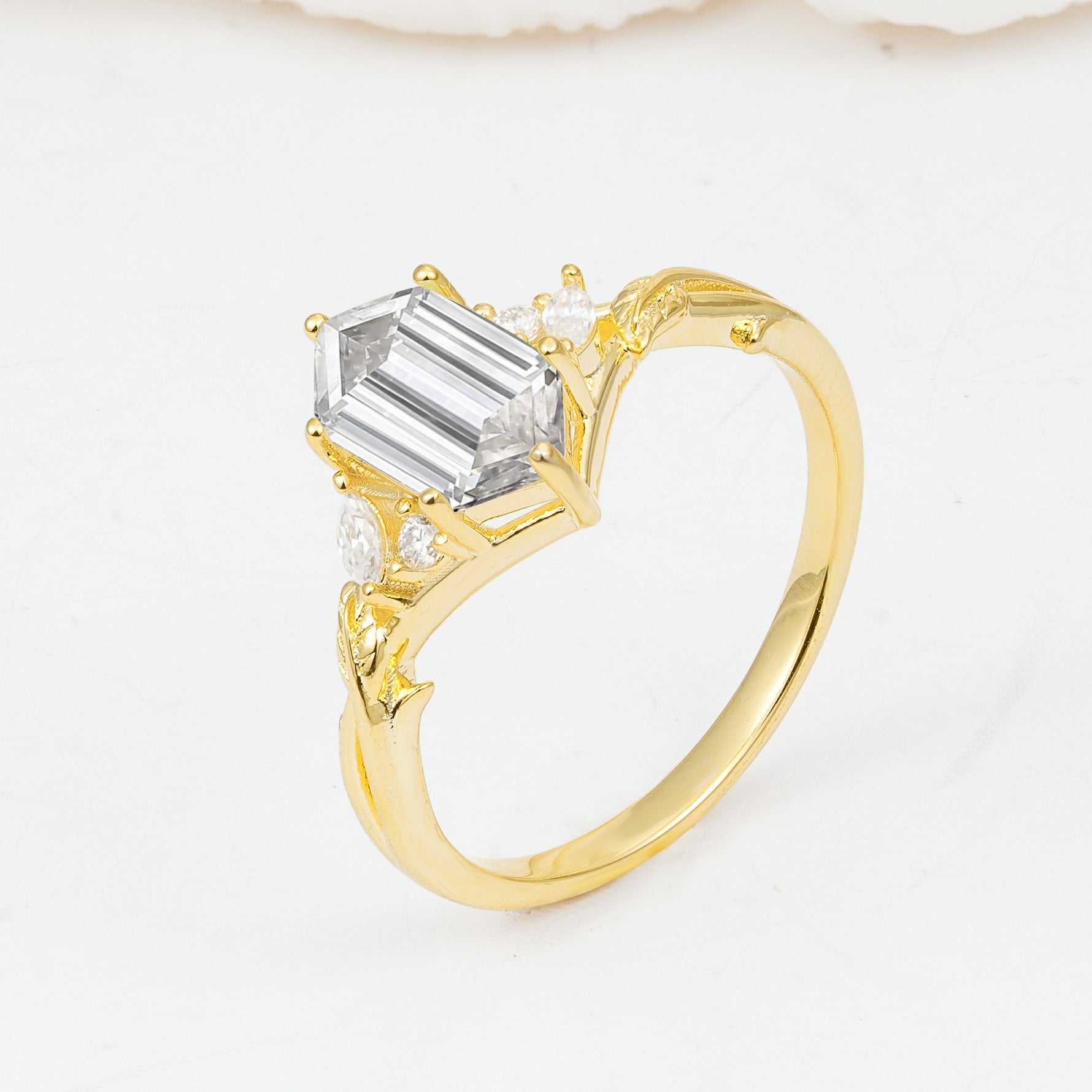 SR17647 Moissanite Ring - White-Gold