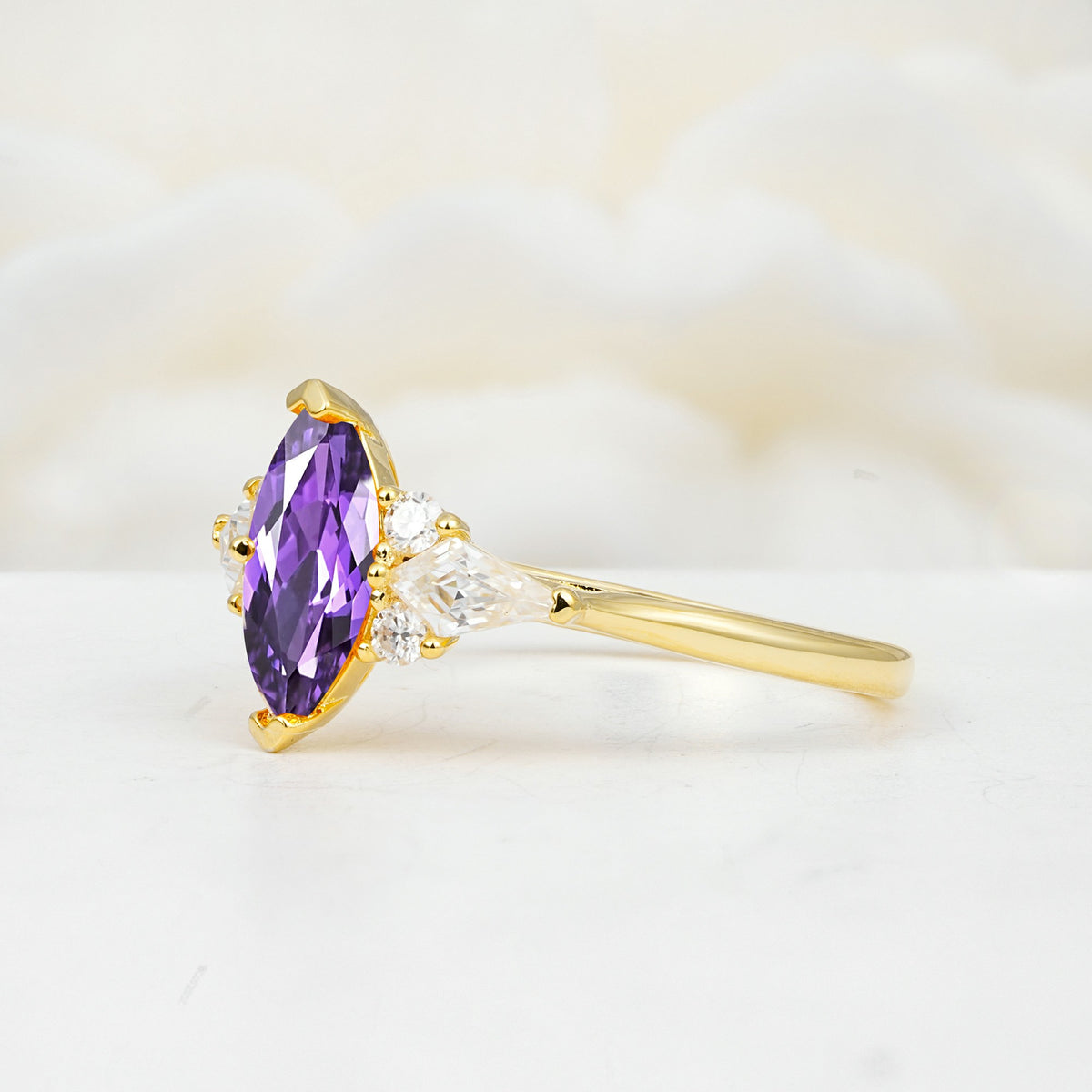 SR17651 Amethyst Ring - White-Gold