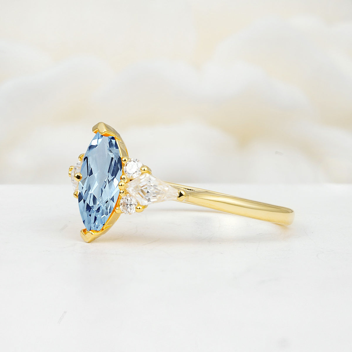 SR17651 Aquamarine Ring - White-Gold