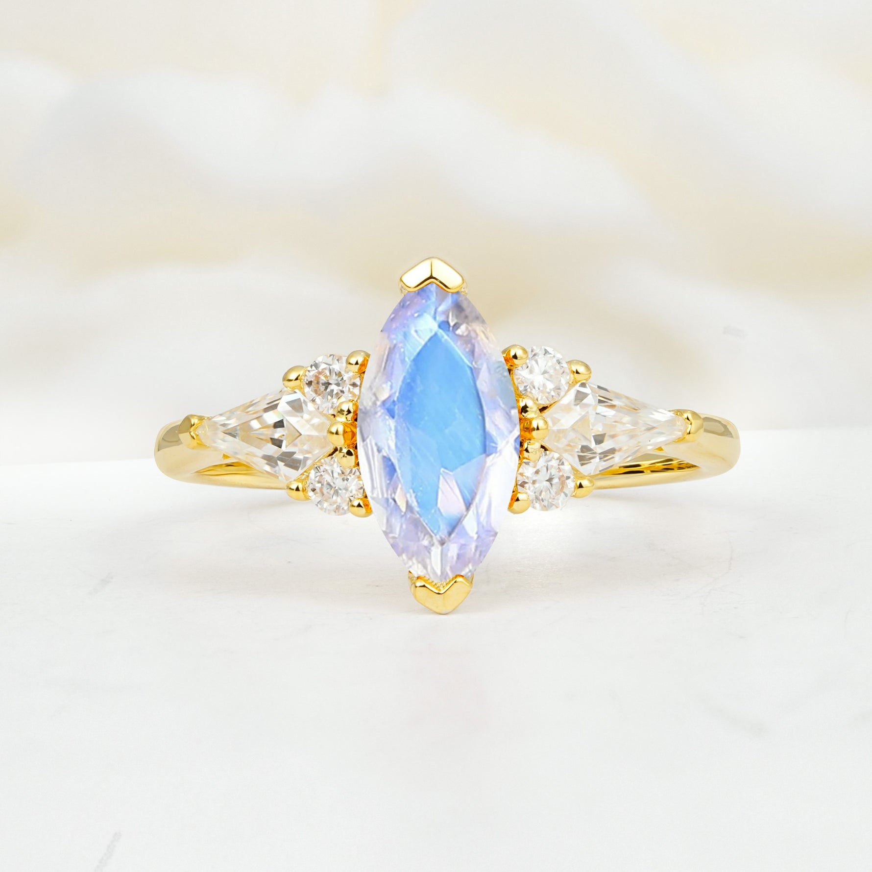 SR17651 Moonstone Ring - Yellow-Gold