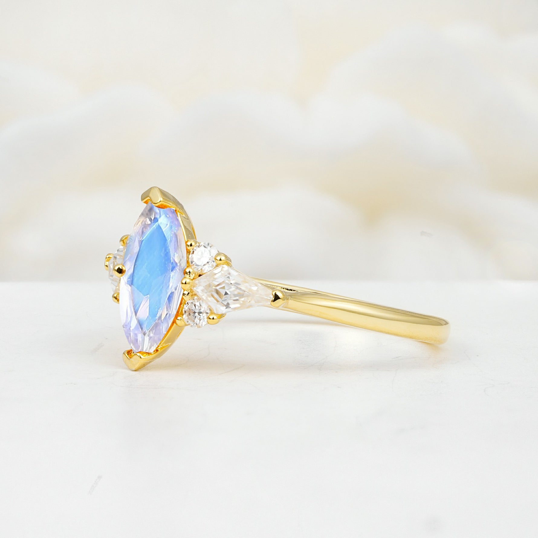 SR17651 Moonstone Ring - White-Gold