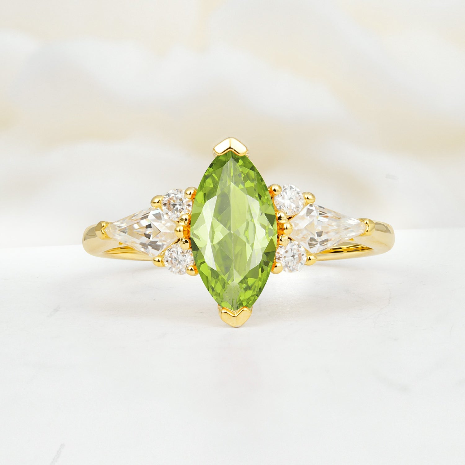 SR17651 Peridot Ring - Yellow-Gold