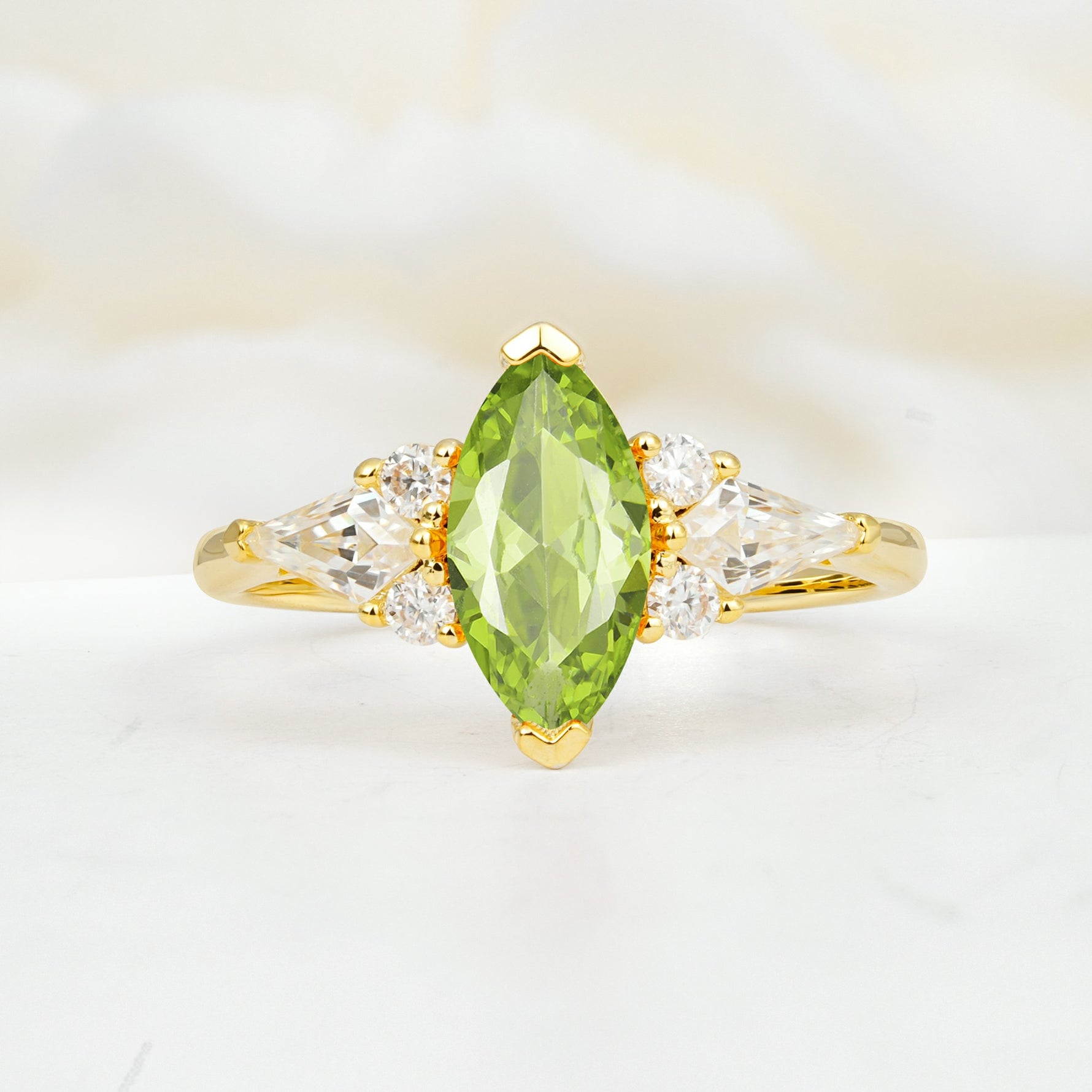SR17651 Peridot Ring - Yellow-Gold