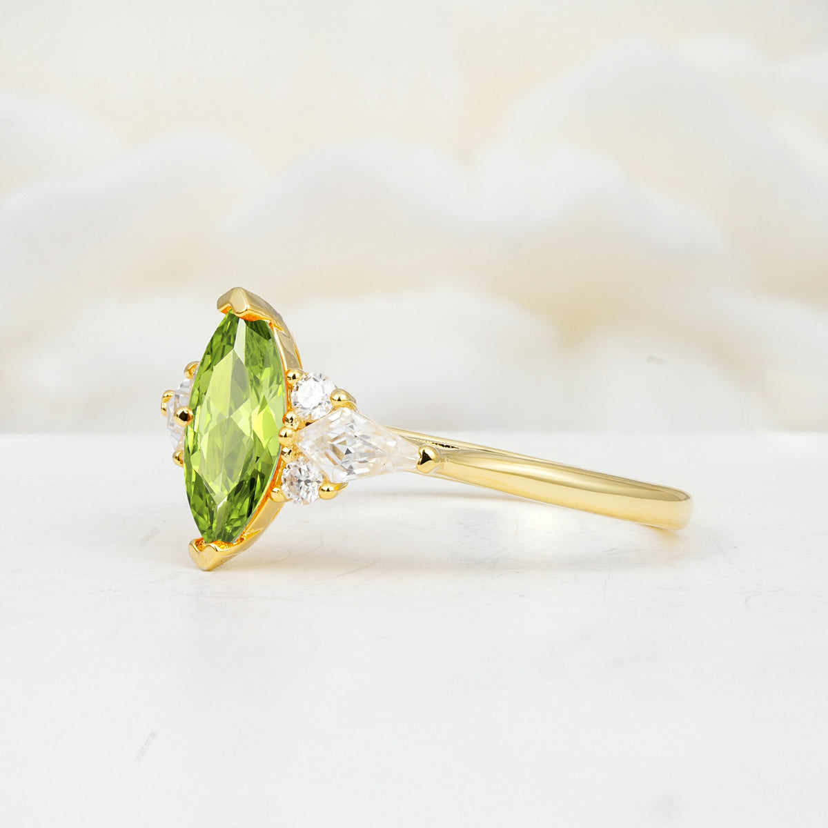 SR17651 Peridot Ring - White-Gold
