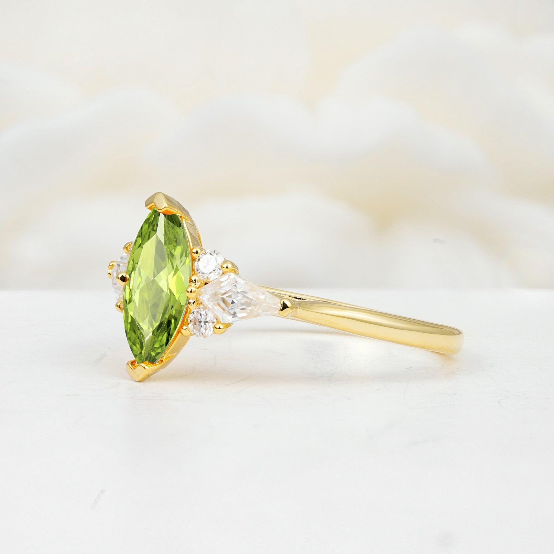 SR17651 Peridot Ring - White-Gold