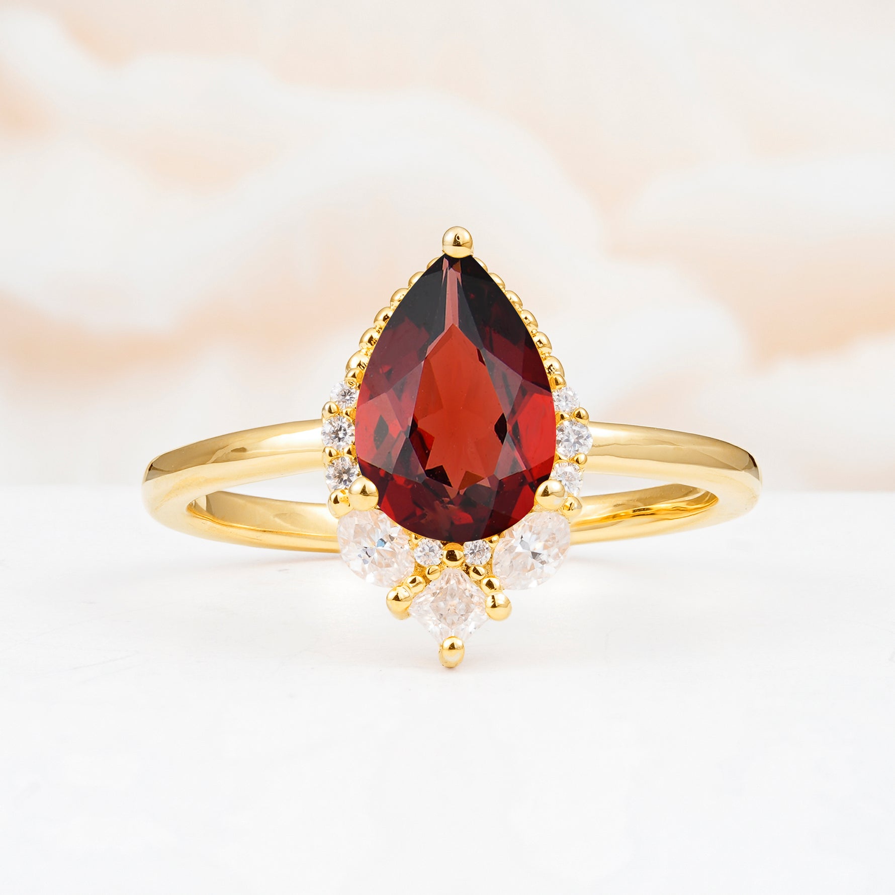 SR17652 Garnet Ring - Yellow-Gold