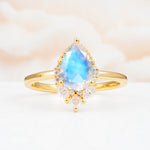 SR17652 Moonstone Ring - Yellow-Gold