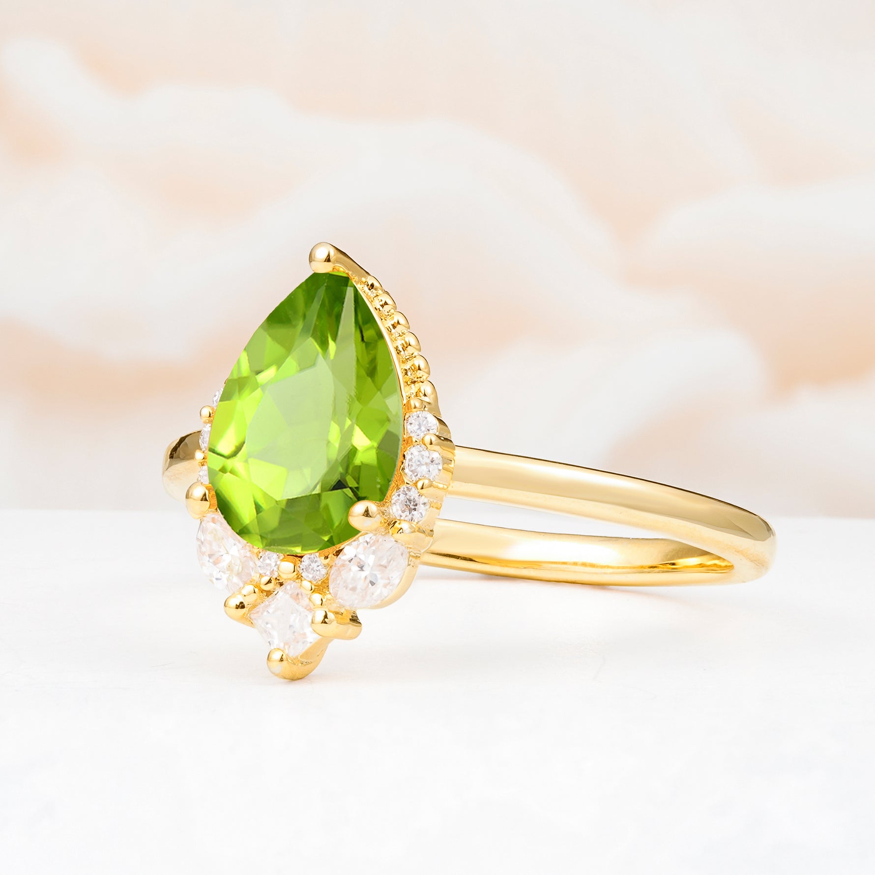 SR17652 Peridot Ring - White-Gold