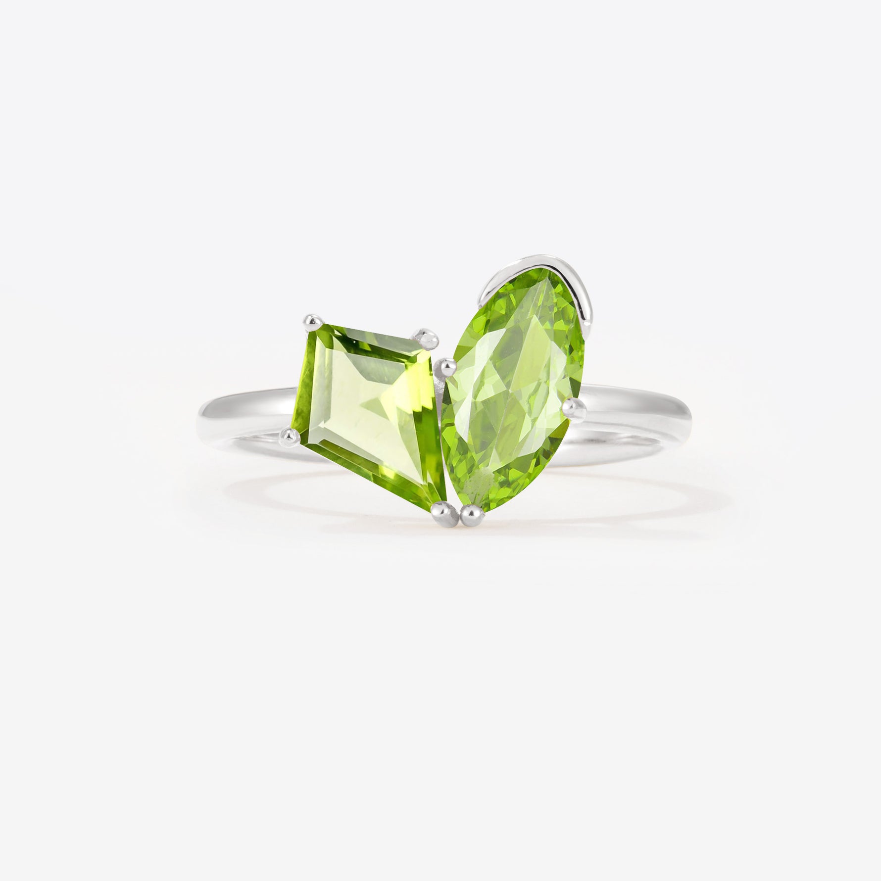 SR17654 Peridot Ring - Additional view