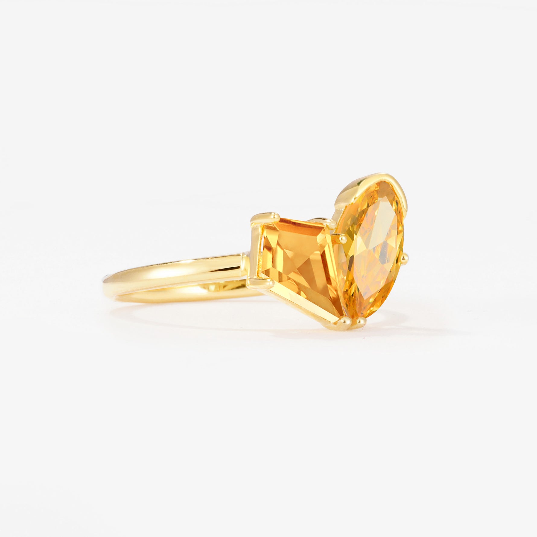 SR17654 Citrine Ring - White-Gold