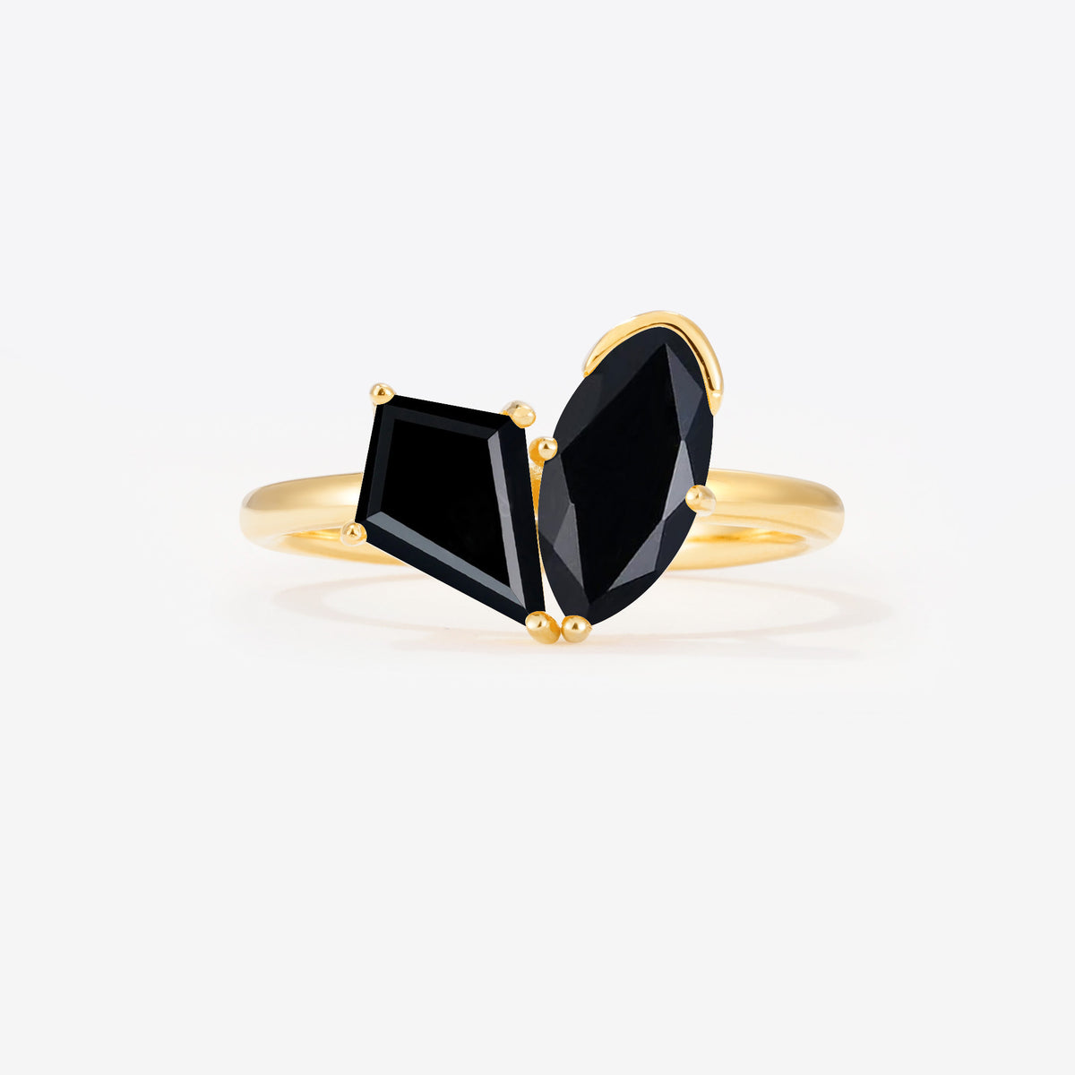 SR17654 Black Onyx Ring - Yellow-Gold