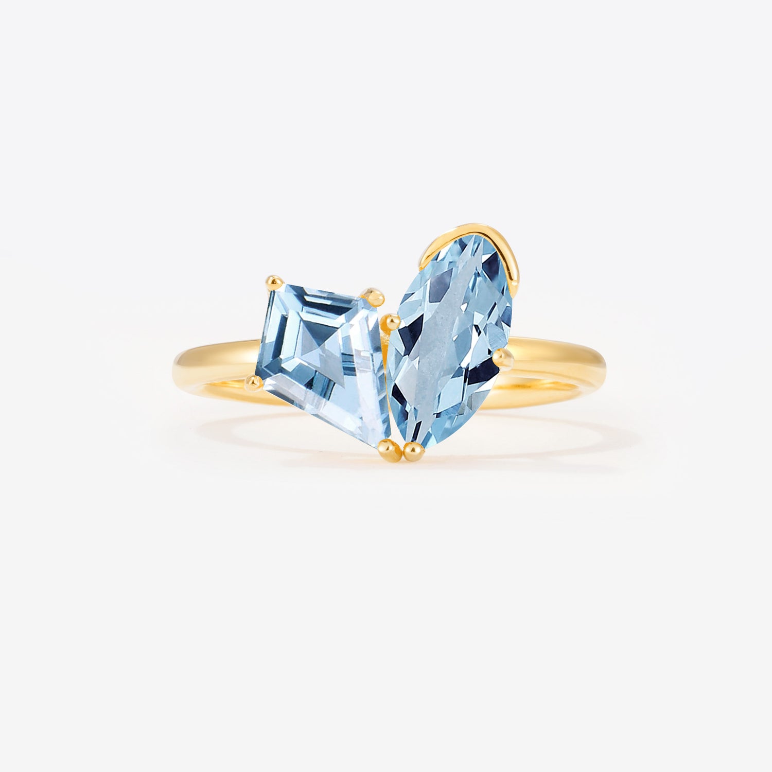 SR17654 Aquamarine Ring - Yellow-Gold