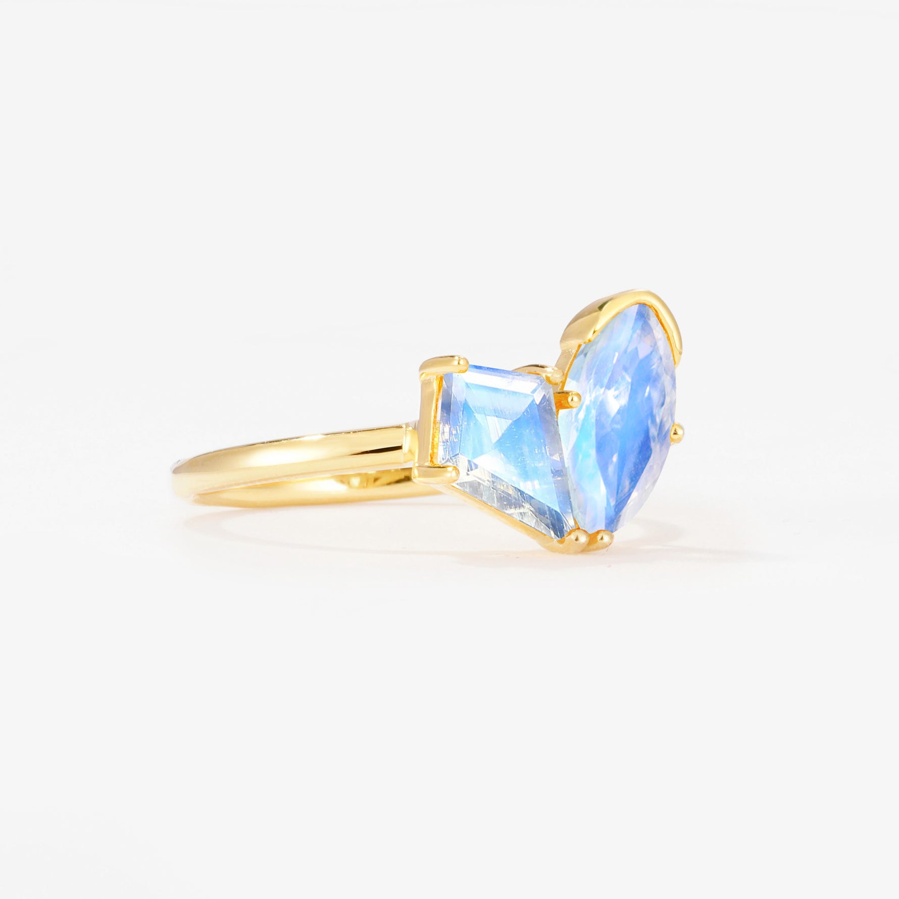 SR17654 Moonstone Ring - White-Gold