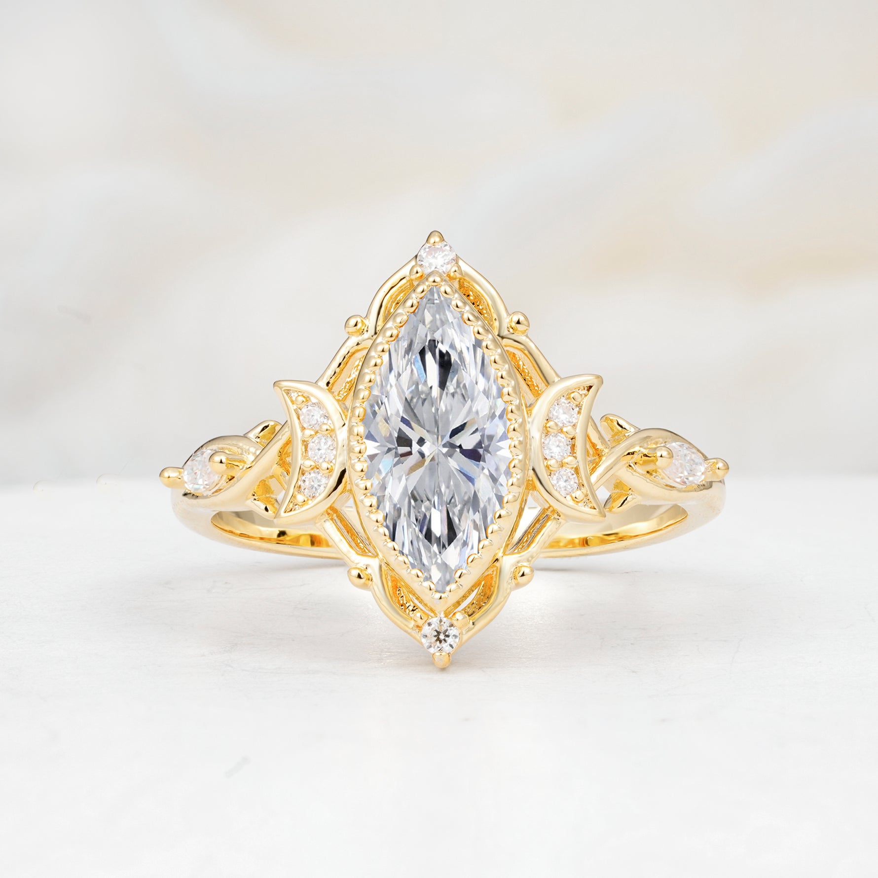 SR17656 Lab Diamond Ring - Yellow-Gold