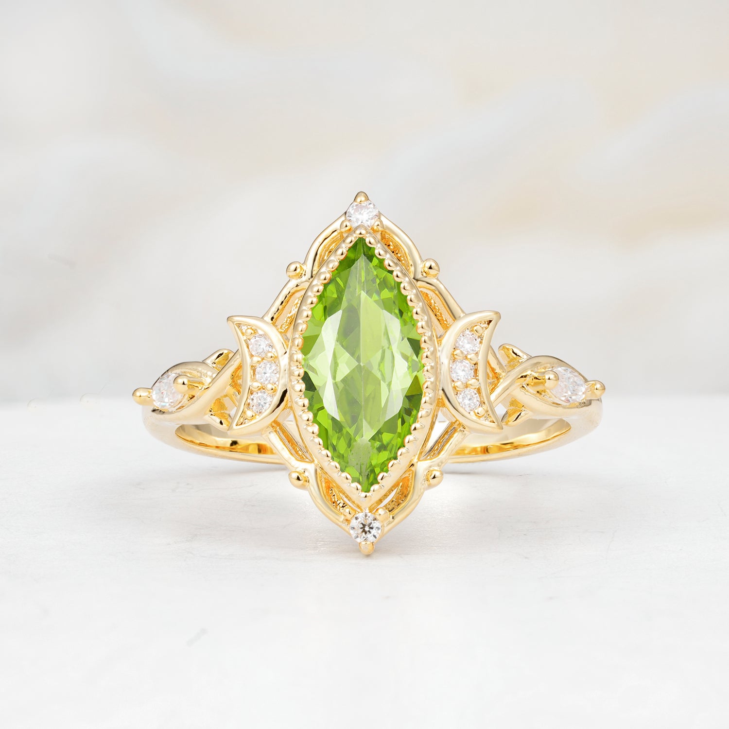 SR17656 Peridot Ring - Yellow-Gold