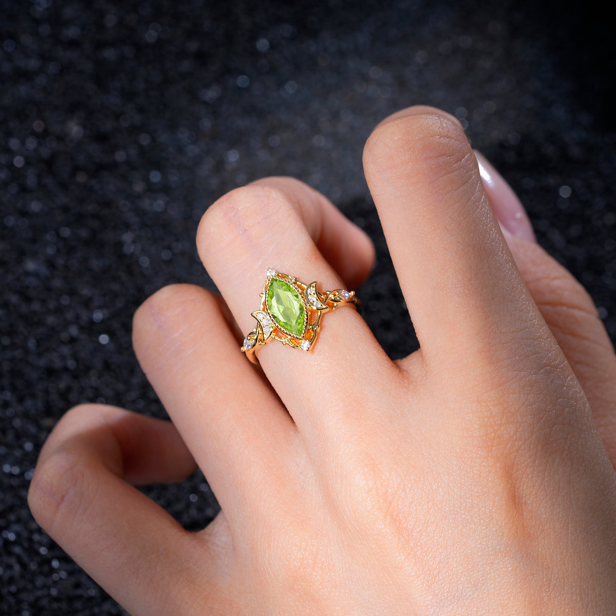 SR17656 Peridot Ring - Rose-Gold