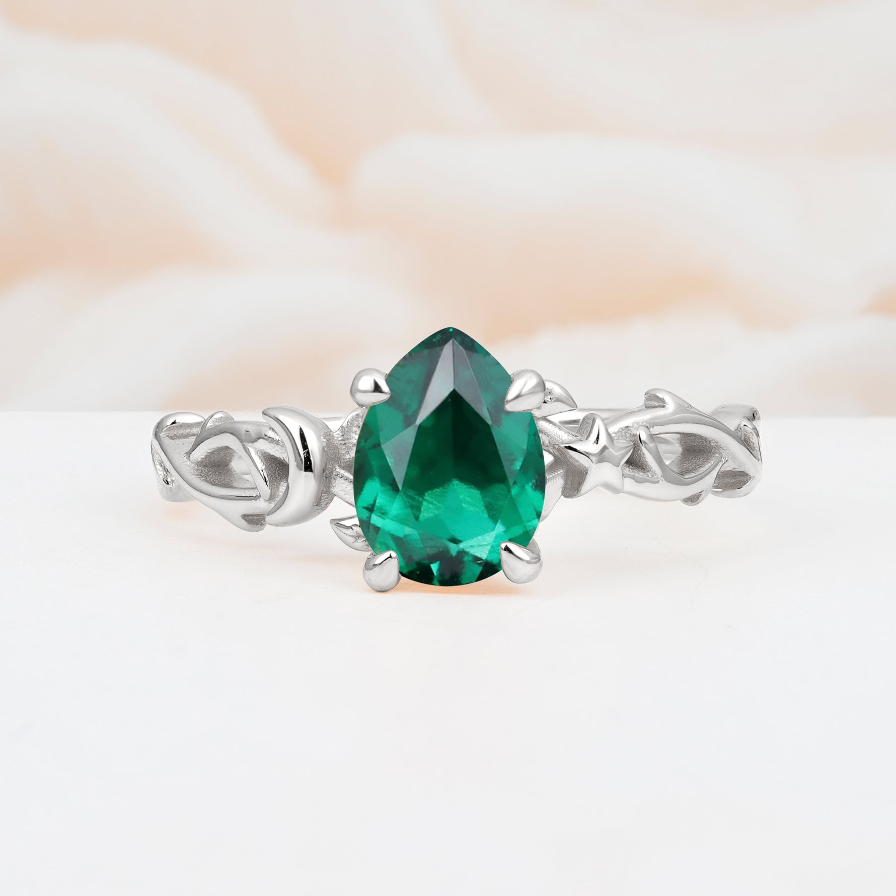SR17666 Emerald Ring - Additional view