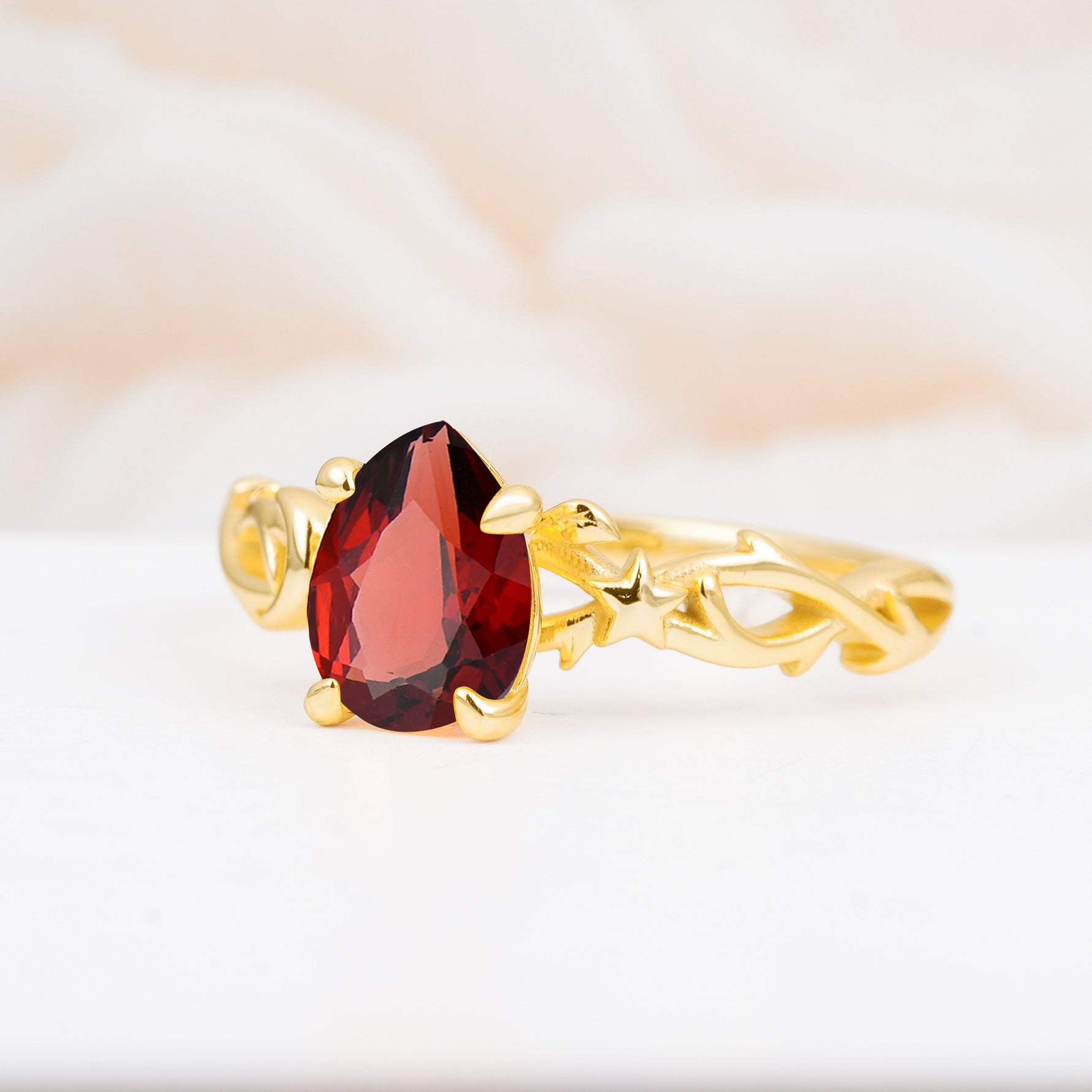 SR17666 Garnet Ring - White-Gold