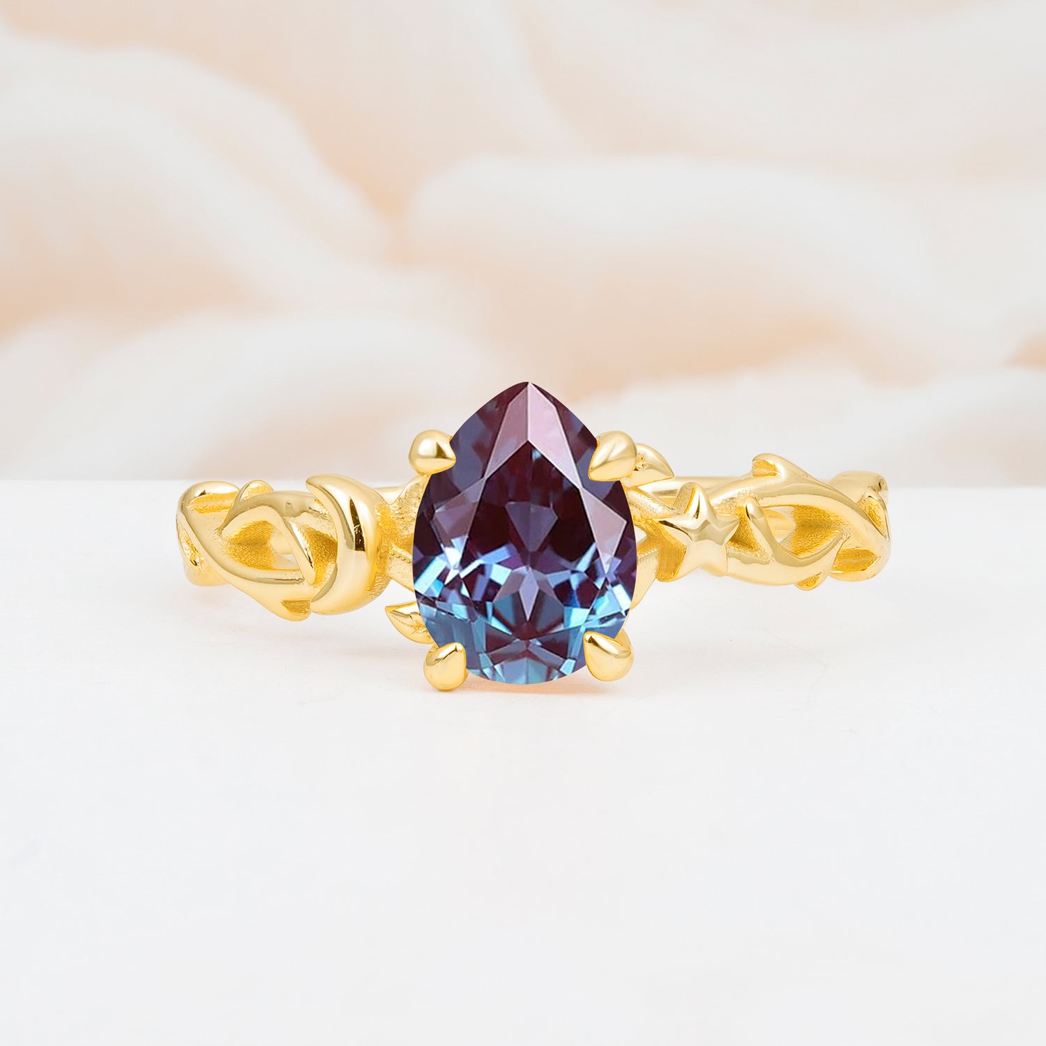 SR17666 Alexandrite Ring - Yellow-Gold