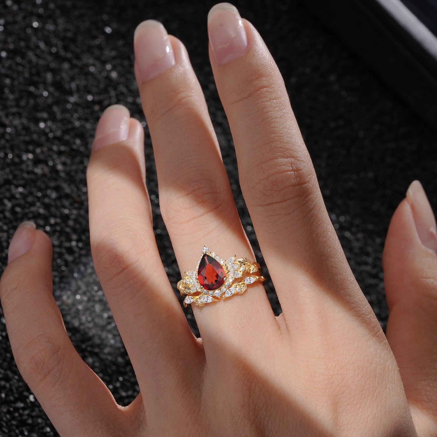 SR17675 Garnet Ring - Rose-Gold