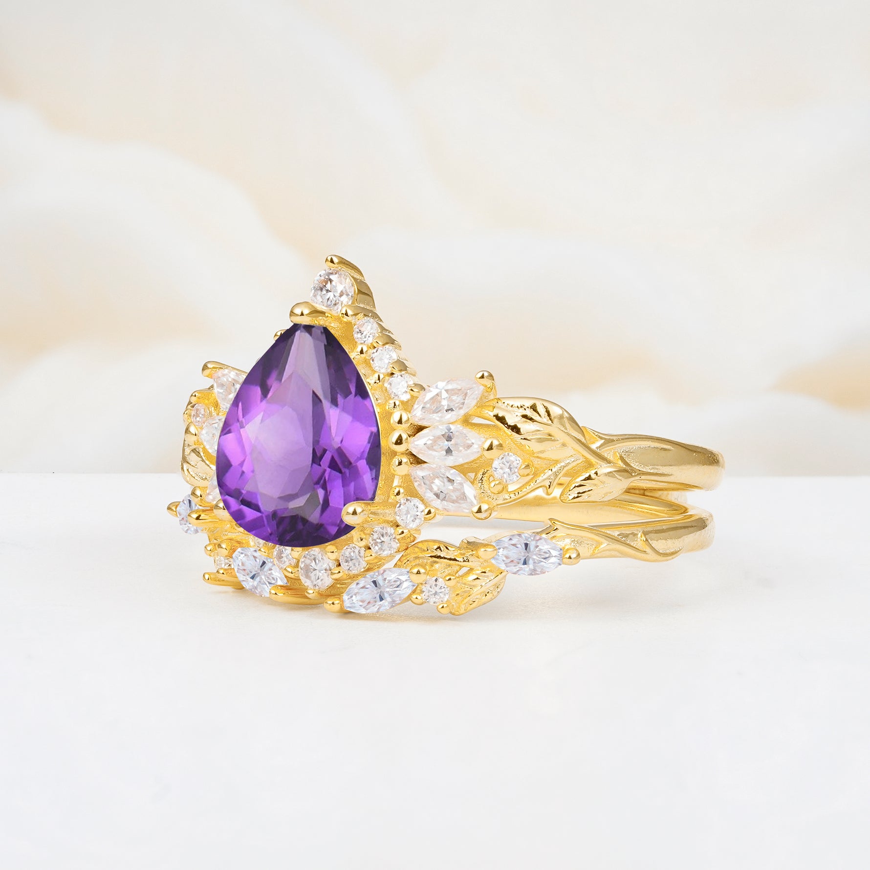 SR17675 Amethyst Ring - White-Gold