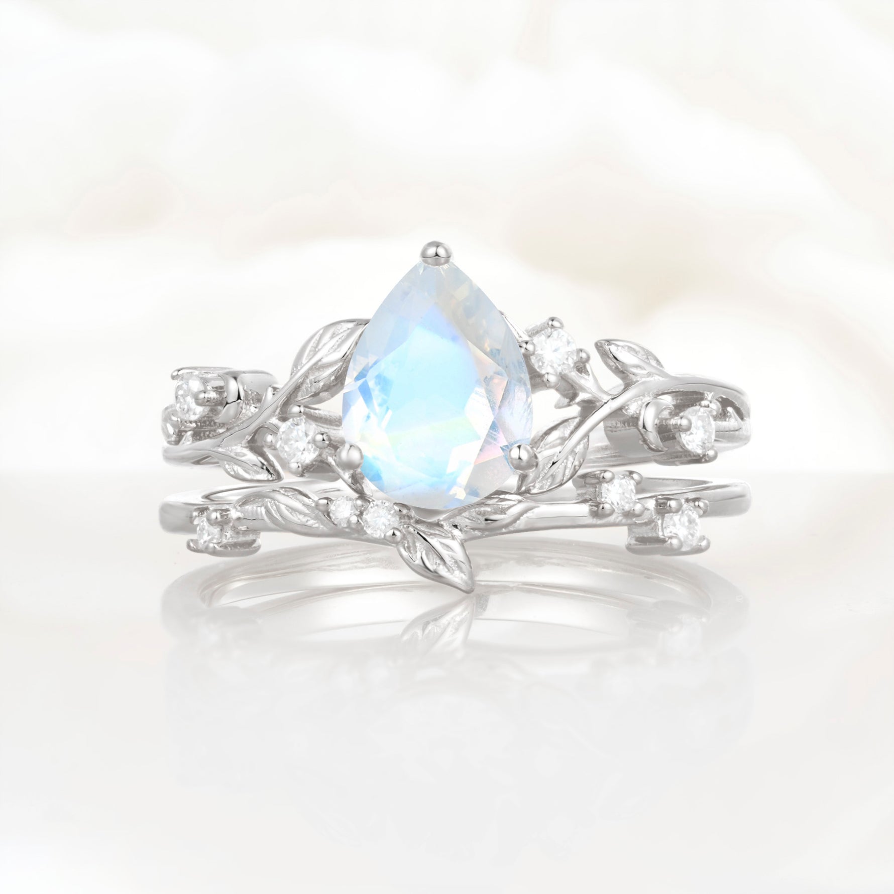 SR17677 Moonstone Ring - Additional view
