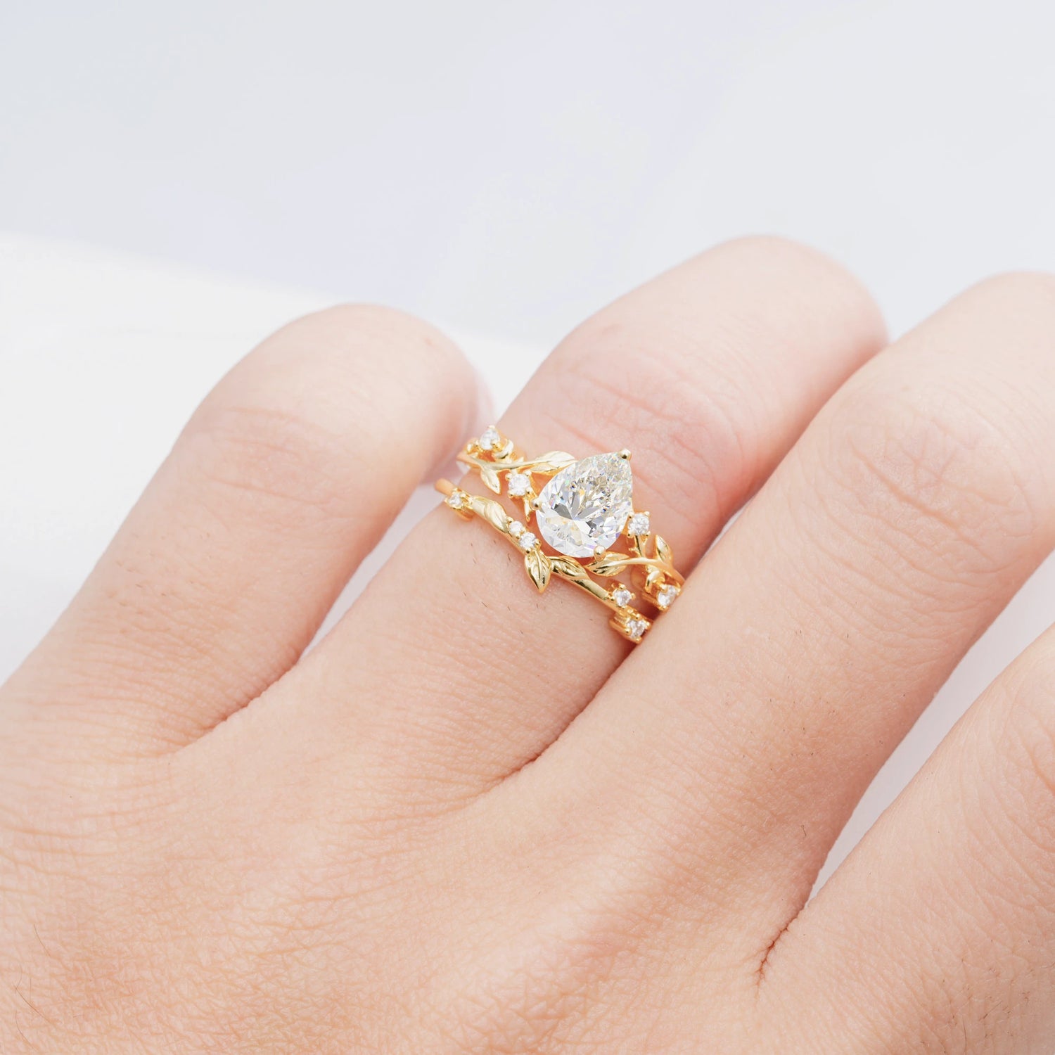 Nature Inspired Pear Cut Moissanite Engagement Ring Set Leaf Wedding Band