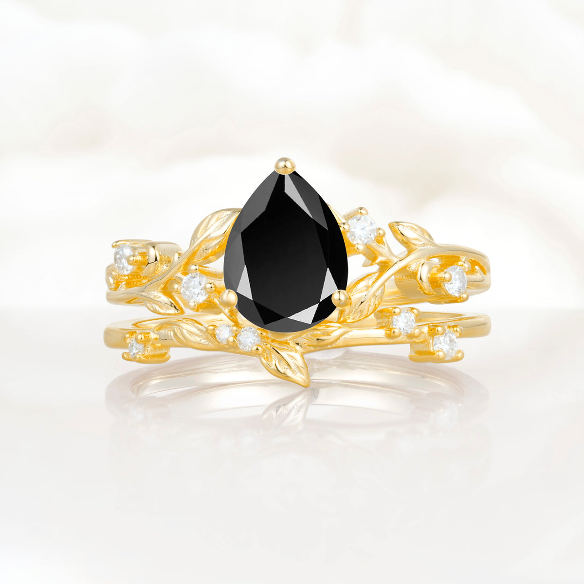SR17677 Black Onyx Ring - Yellow-Gold