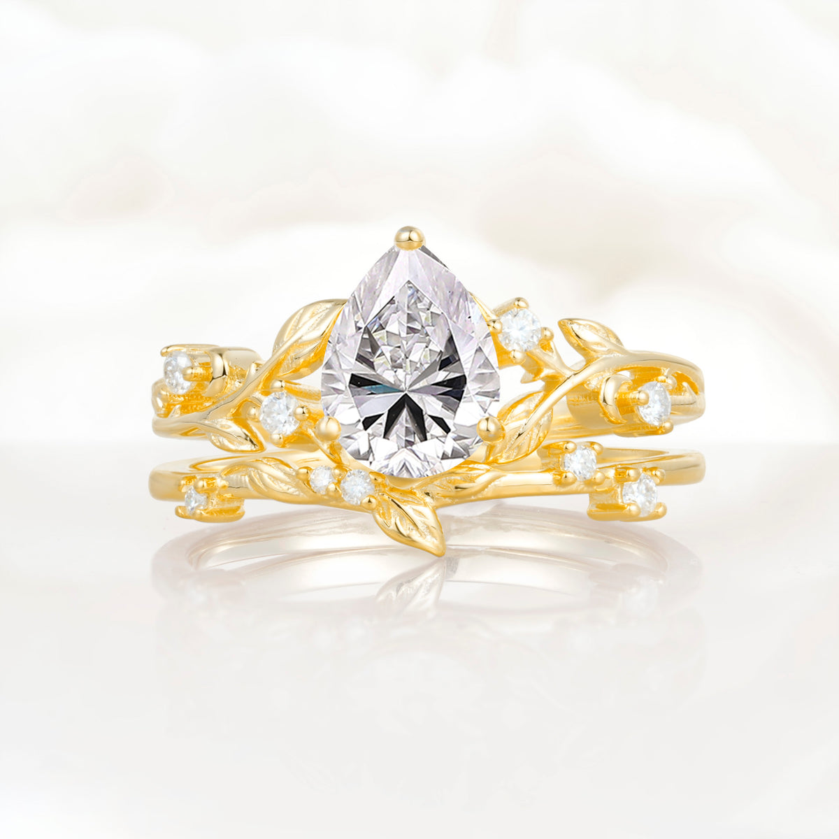 SR17677 Lab Diamond Ring - Yellow-Gold