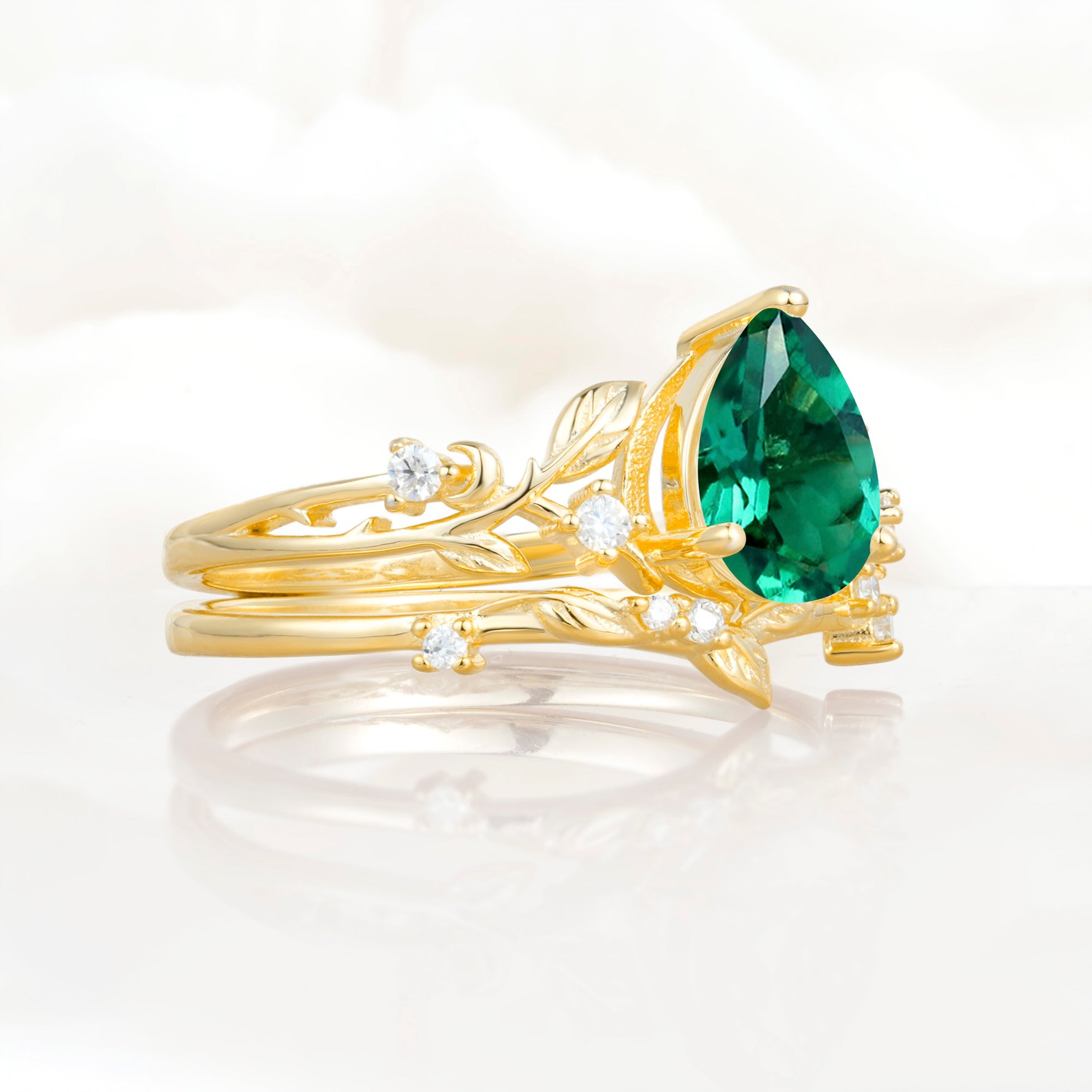 SR17677 Emerald Ring - White-Gold