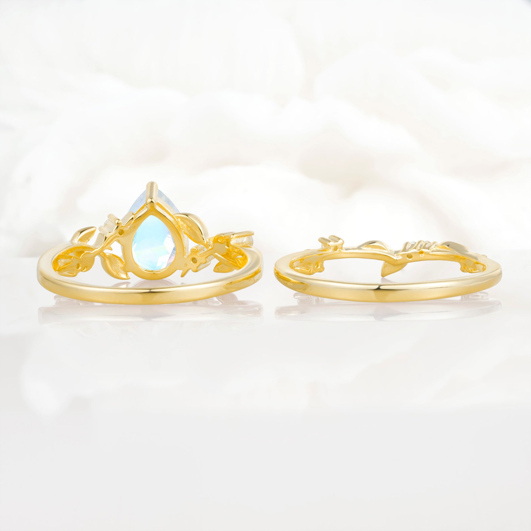 SR17677 Moonstone Ring - Additional view