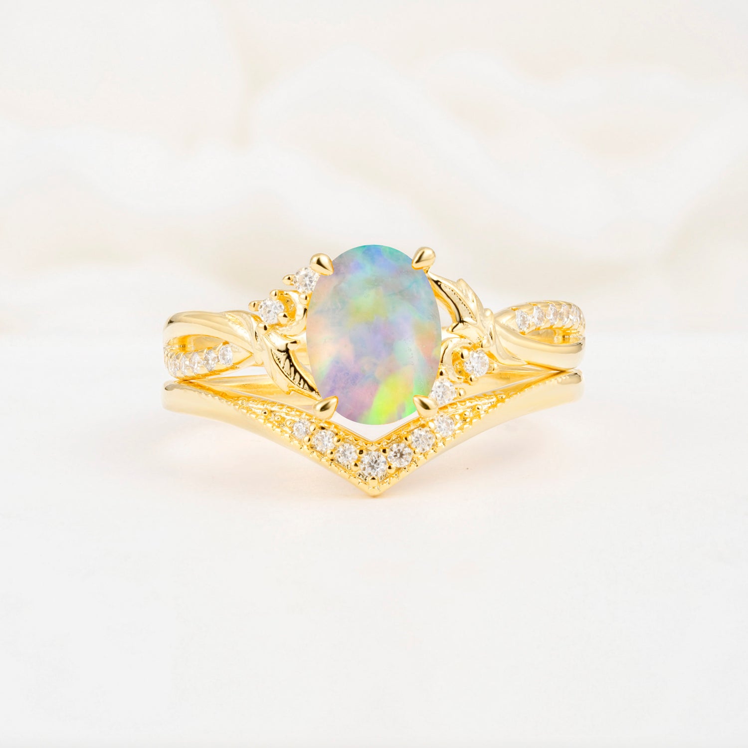 Classic Sparkling Oval Fire Opal Engagement Ring with Ring