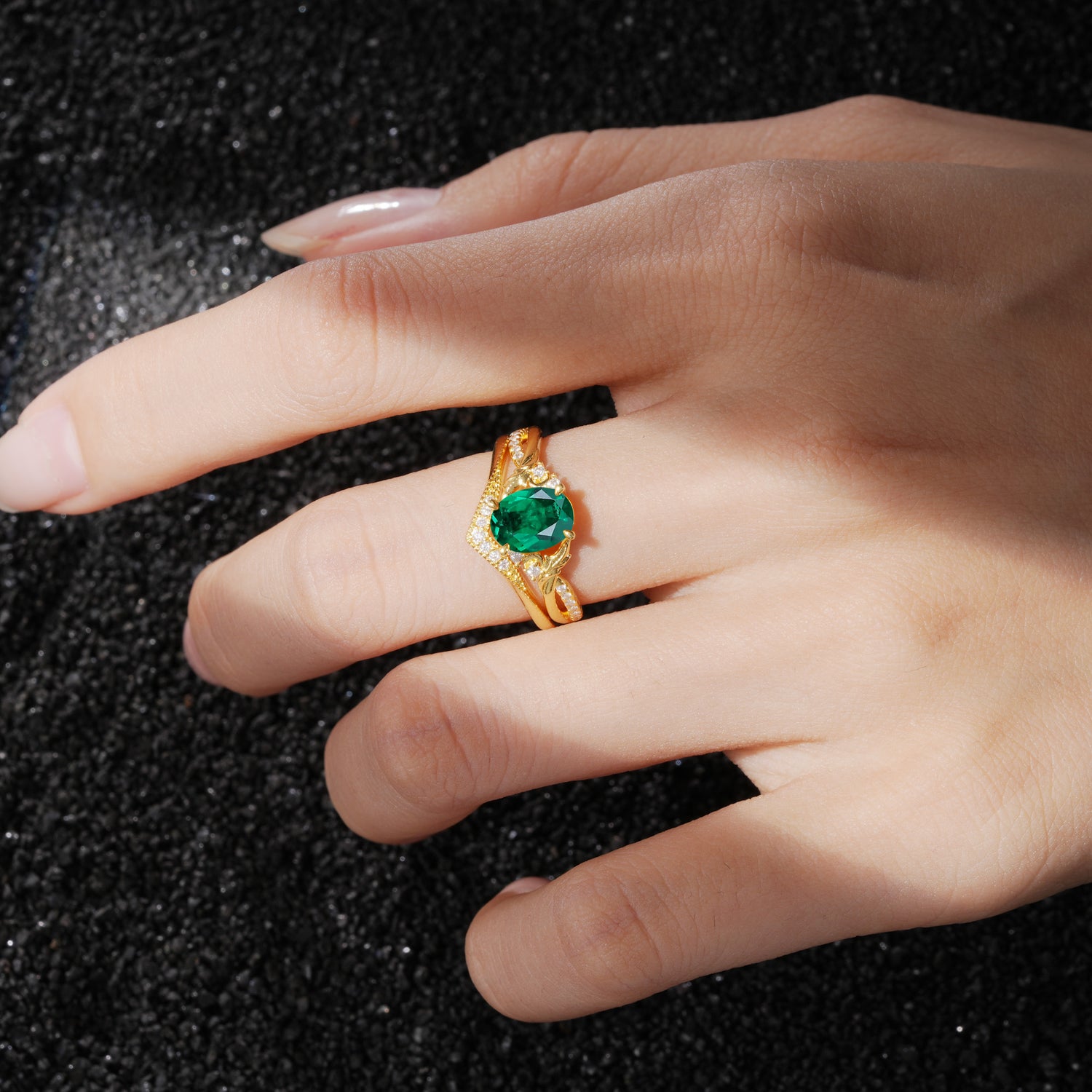 Classic Sparkling Oval Emerald Engagement Ring with Ring