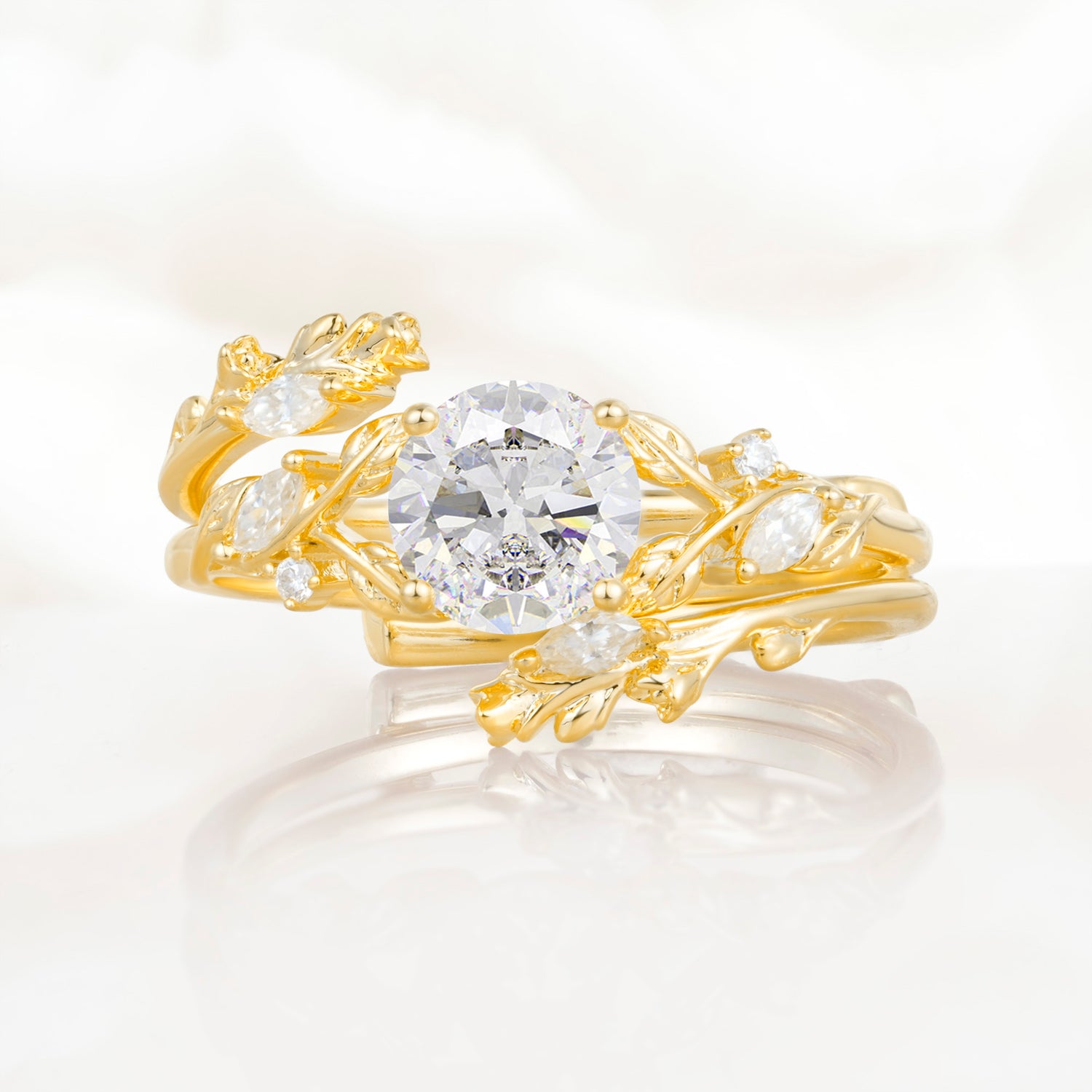 SR17688 Moissanite Ring - Yellow-Gold
