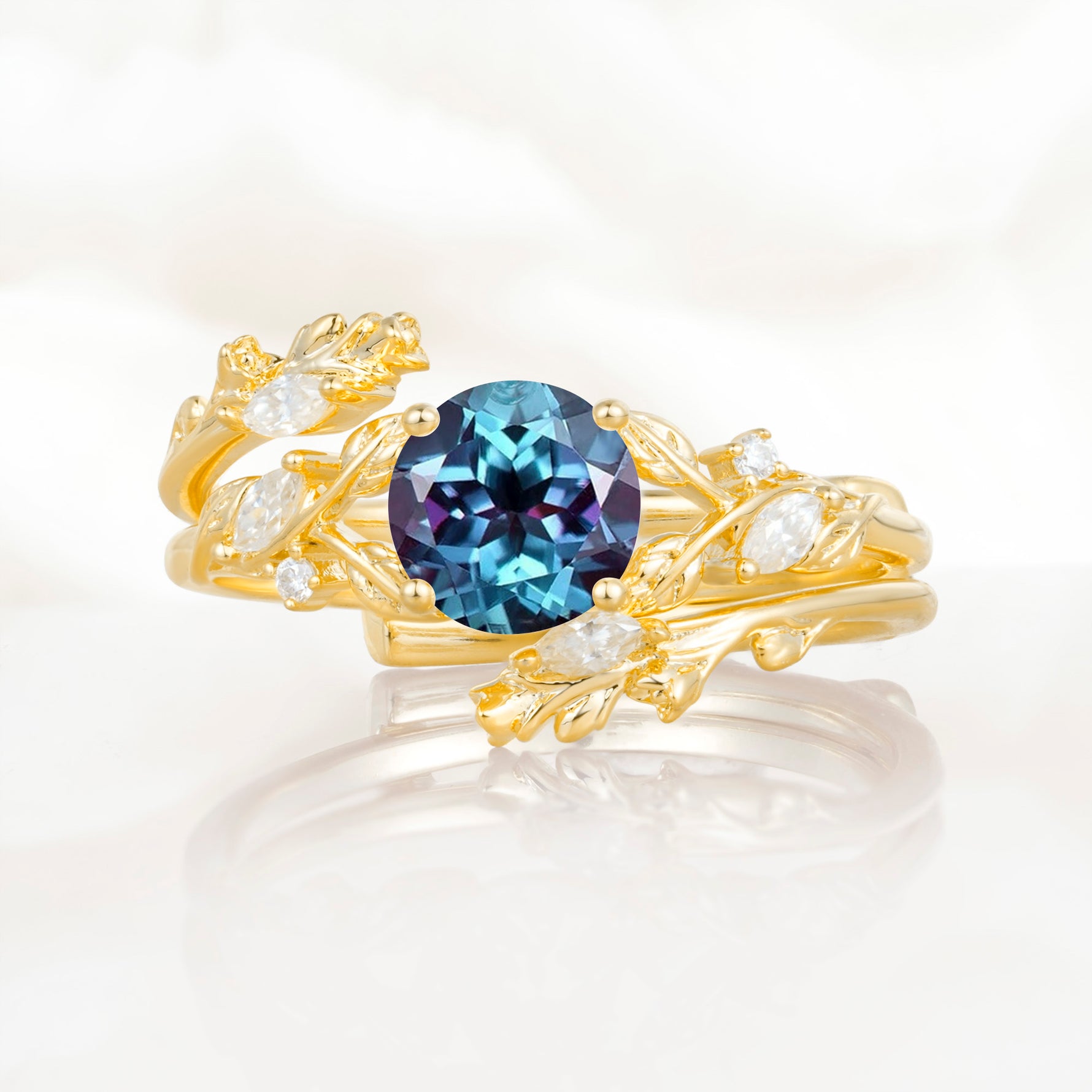SR17688 Alexandrite Ring - Yellow-Gold