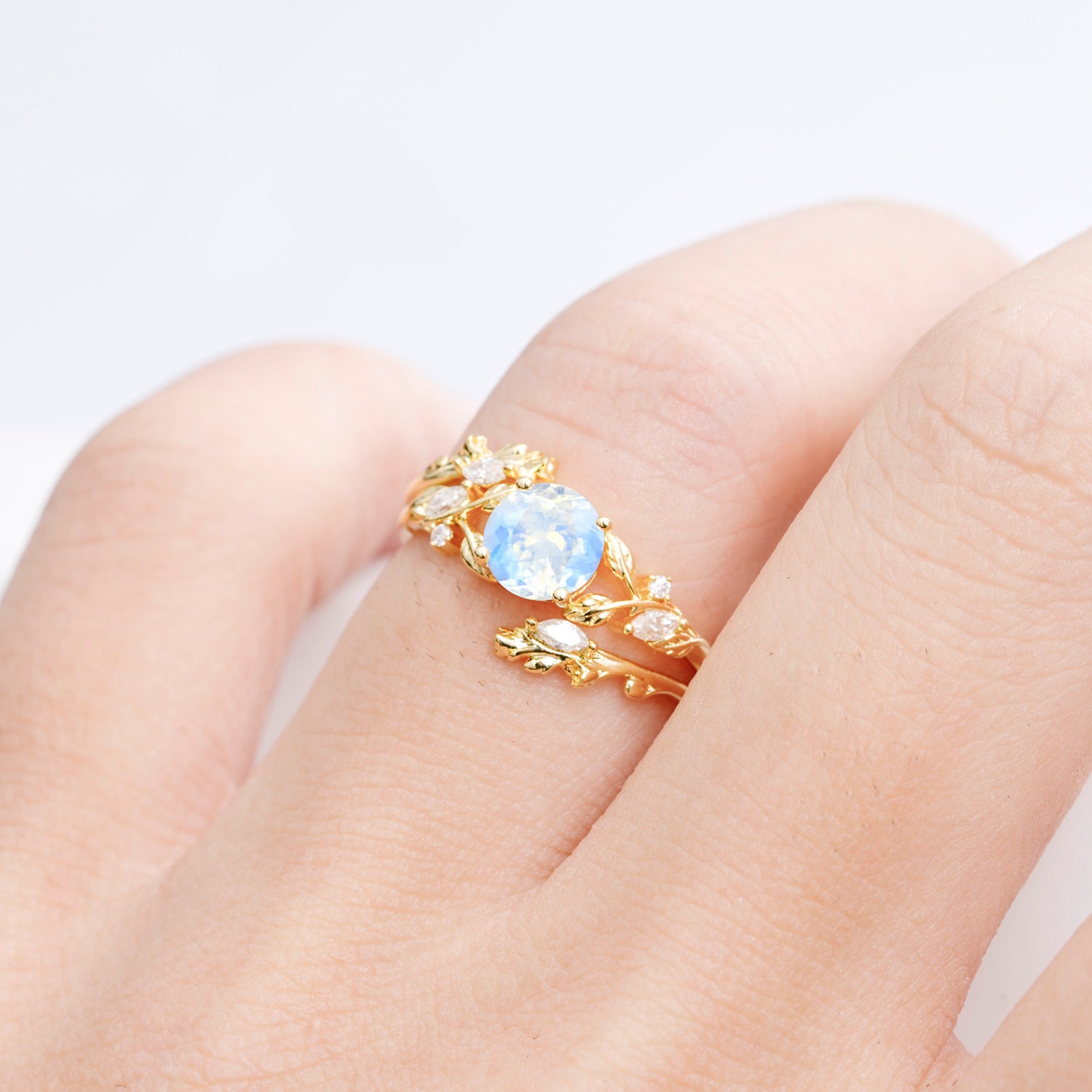 SR17688 Moonstone Ring - Rose-Gold