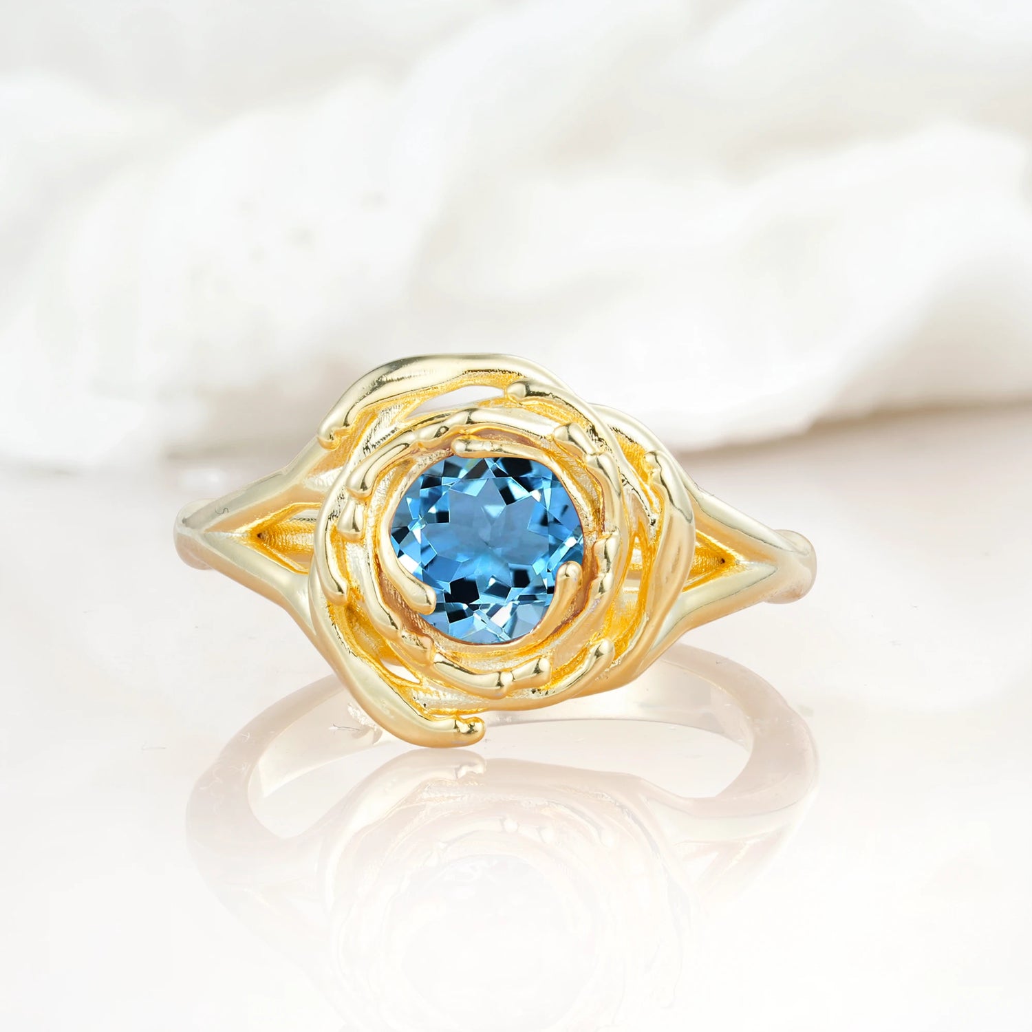 SR18515 Aquamarine Ring - Yellow-Gold