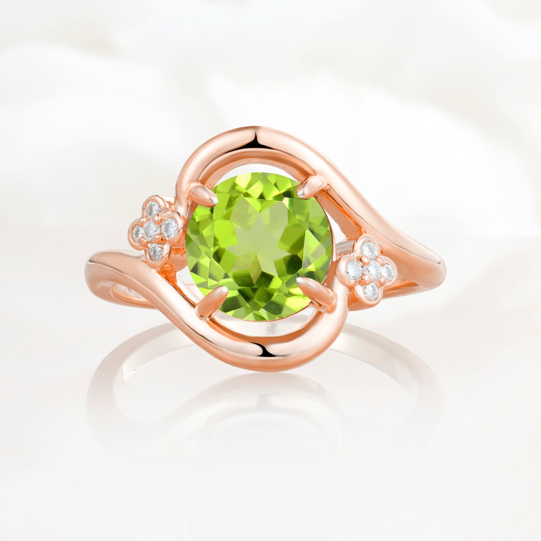 SR19482 Peridot Ring - Additional view