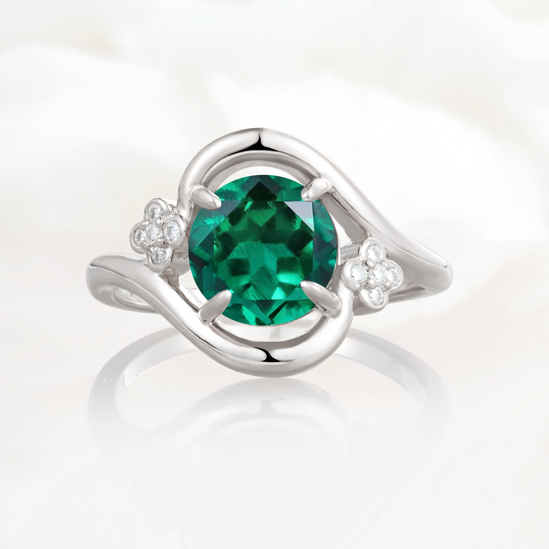 SR19482 Emerald Ring - Additional view