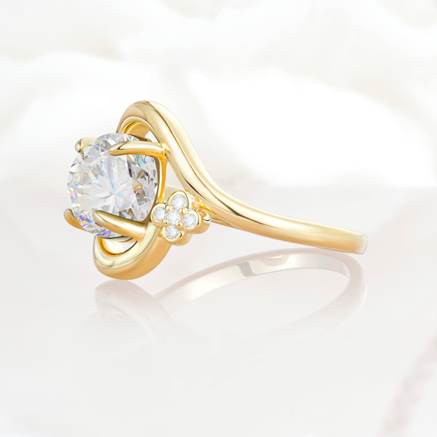 SR19482 Moissanite Ring - White-Gold