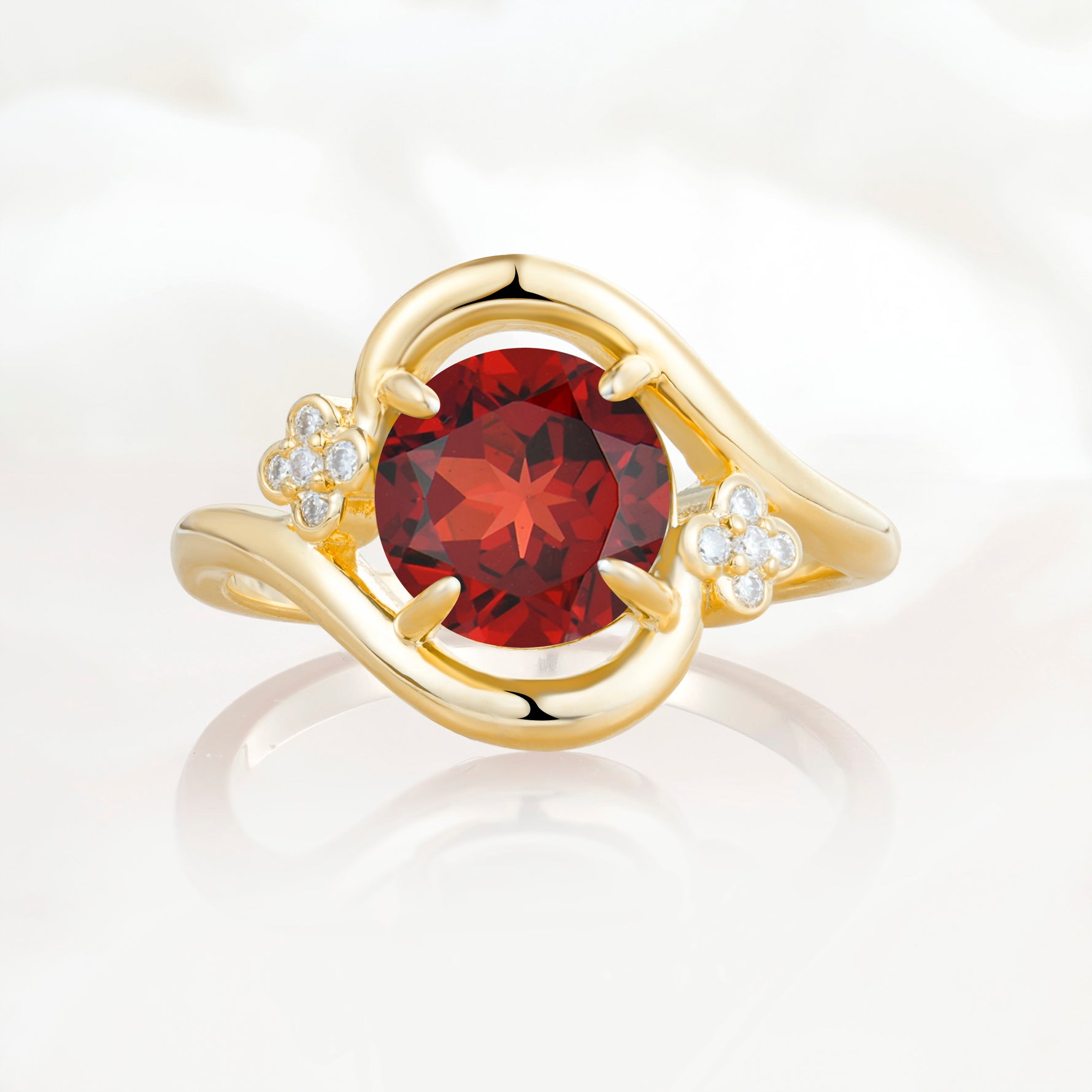 SR19482 Garnet Ring - Yellow-Gold