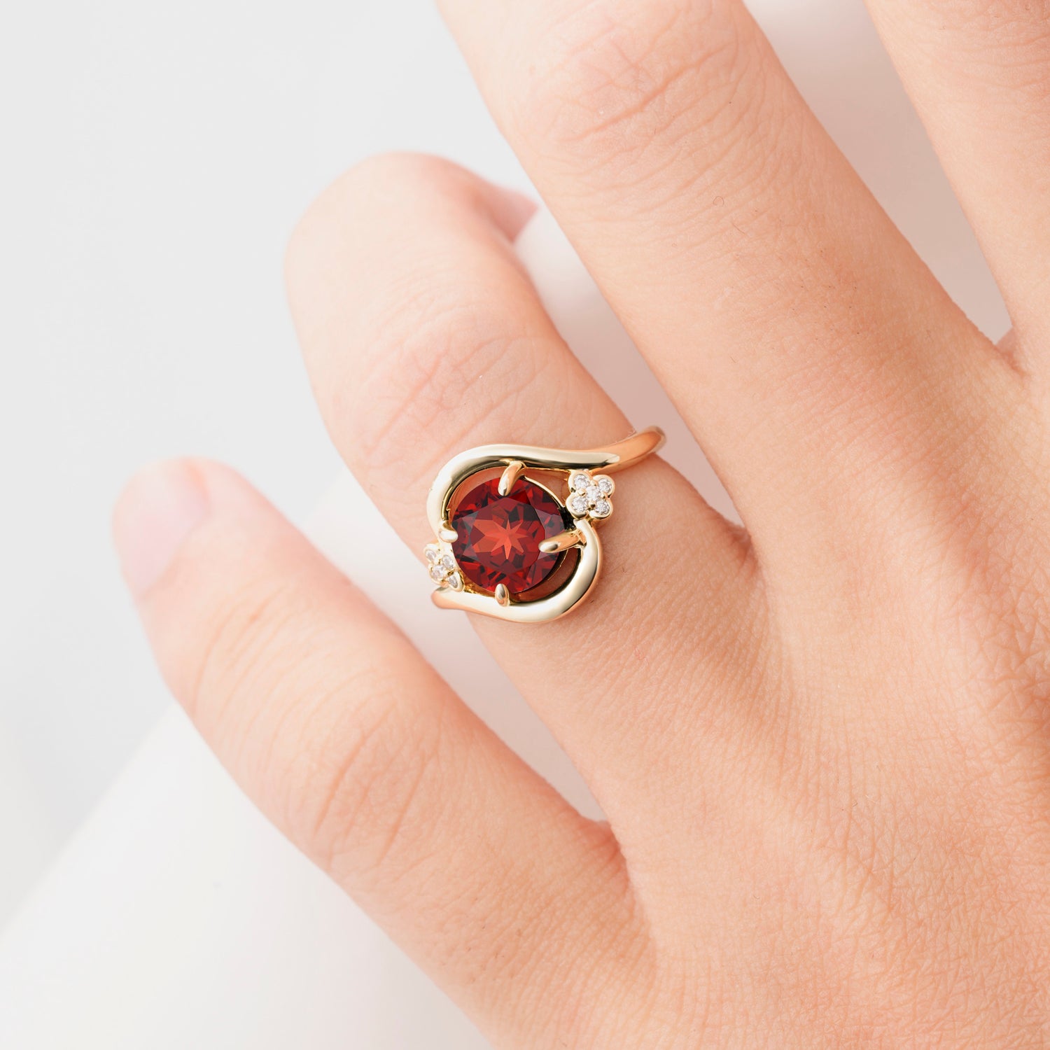 SR19482 Garnet Ring - Rose-Gold